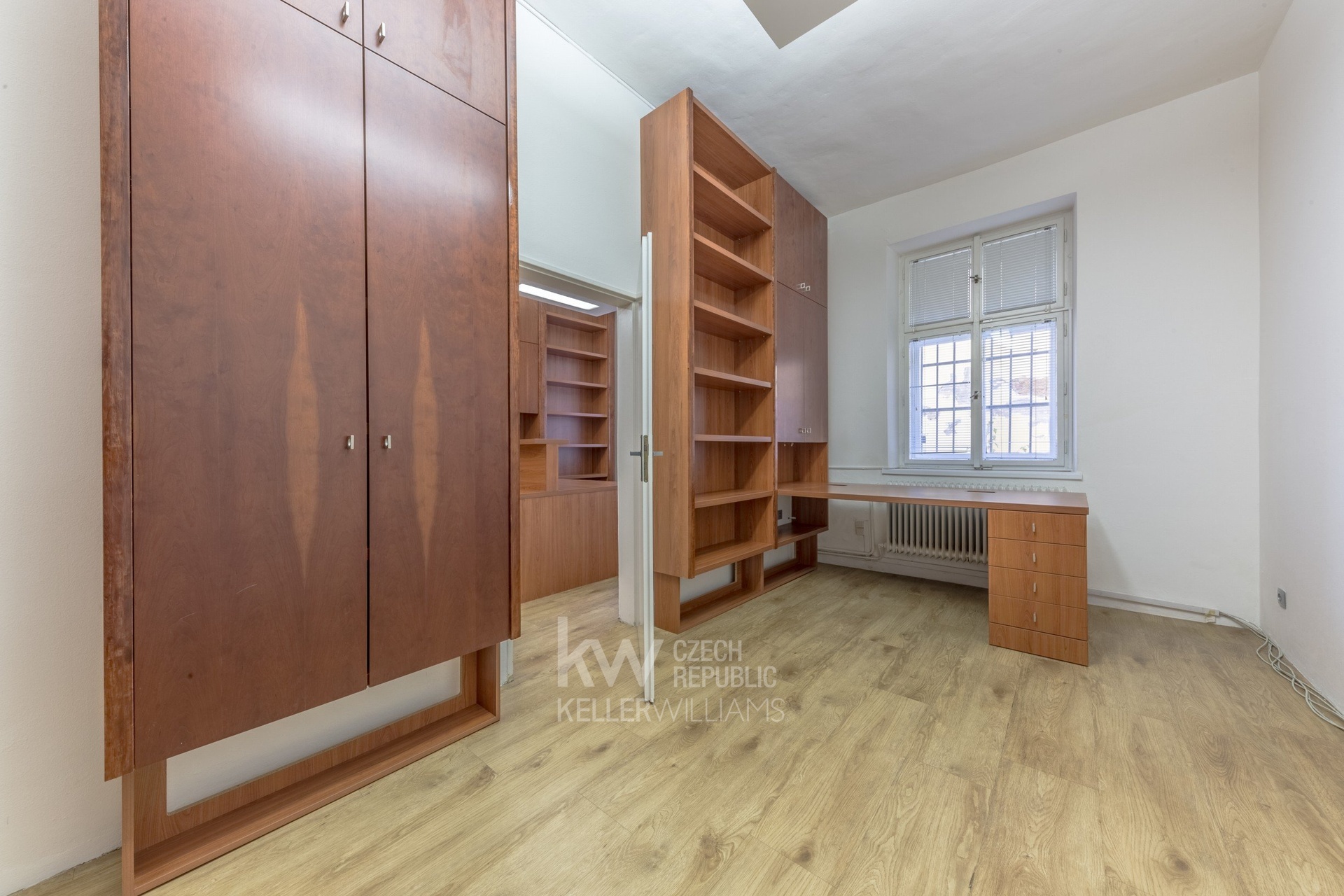 přízemí-kancelář č.2