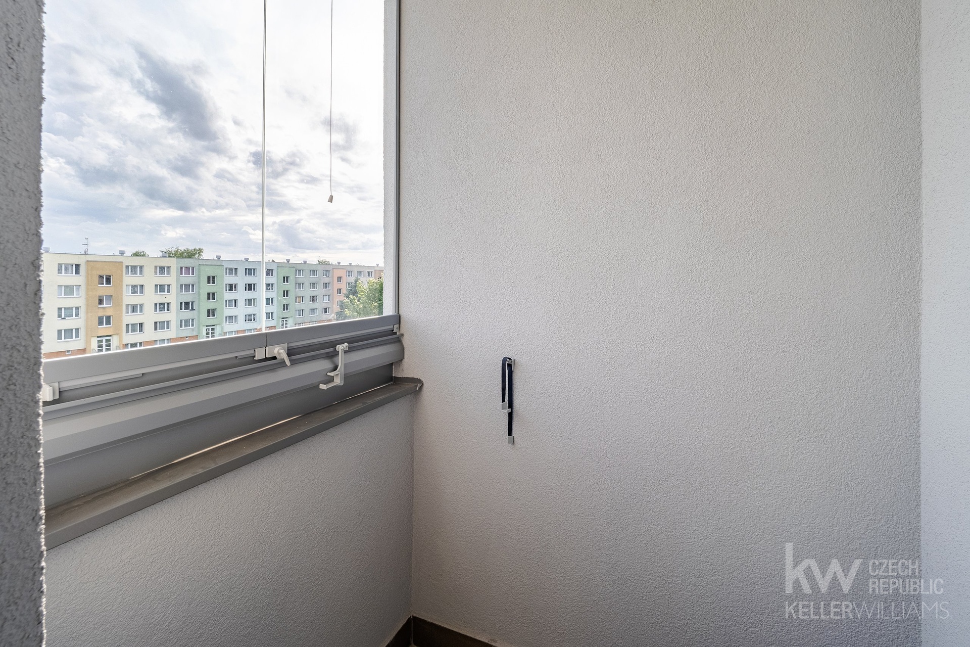P1946700-HDR
