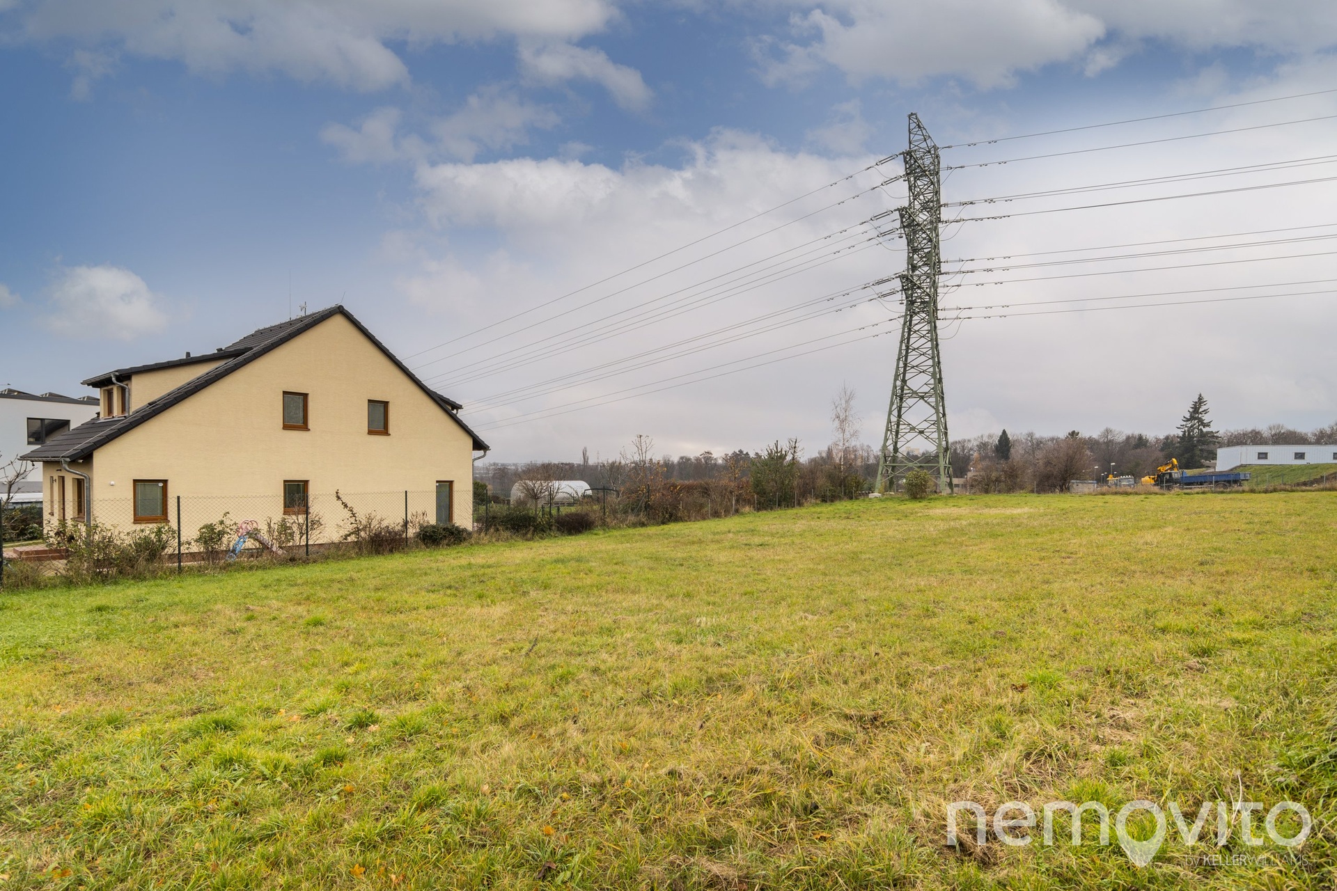 @renemuska @NEMOVITO #pozemek #Dablice #Praha8