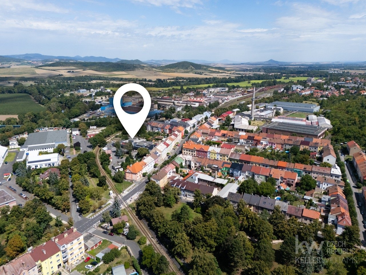 Kancela?r?e Louny dron-4 vyznac?eno ve velke? velikosti