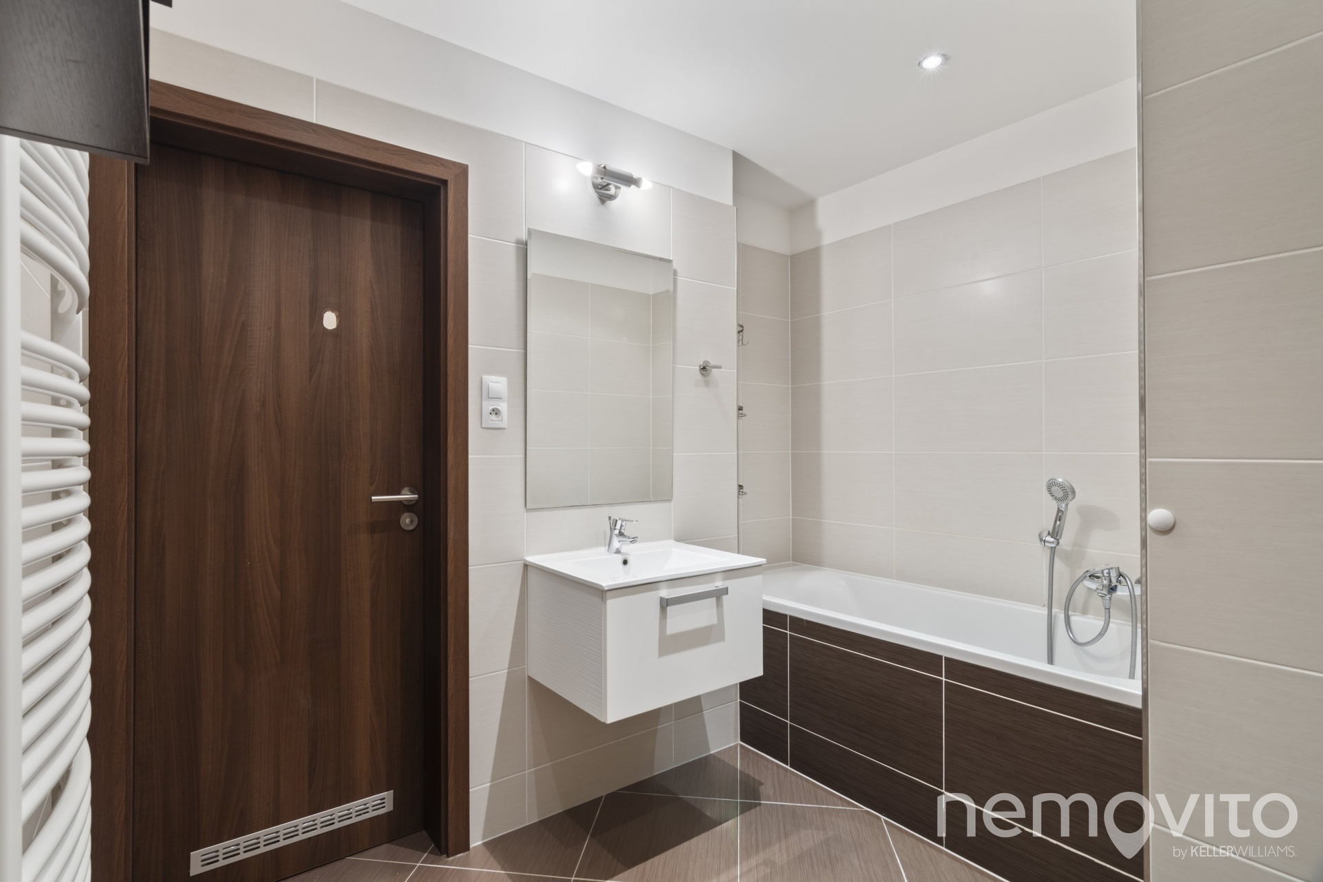 #pronájem #byt #2+kk #HorníMěcholupy