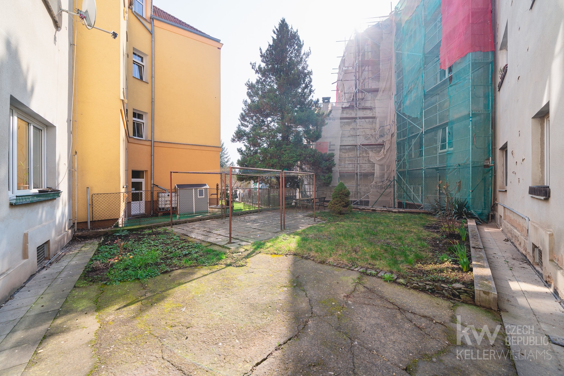 Stanete se majiteli i části zahrady ve vnitrobloku