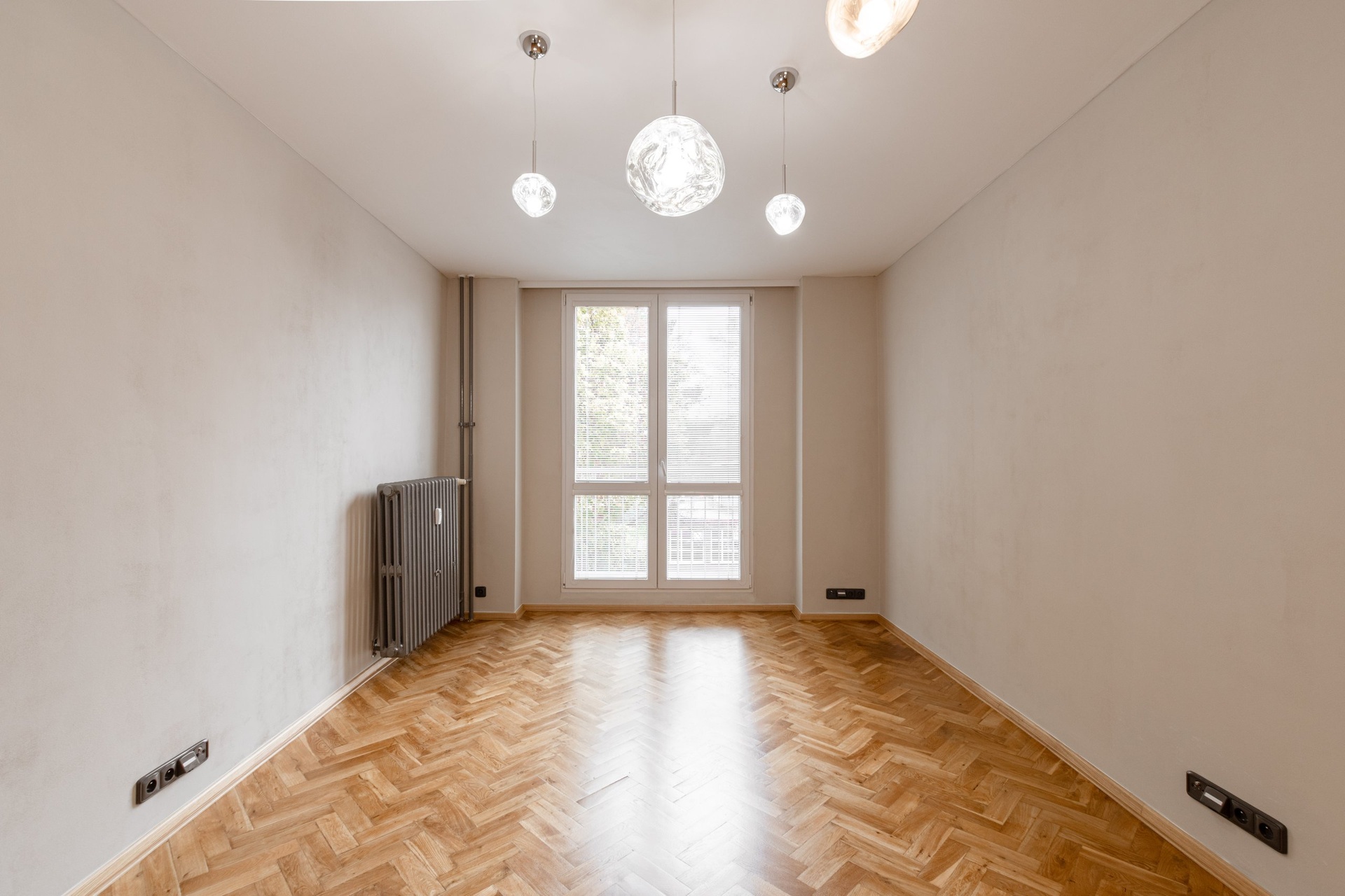 HUD_1547-HDR