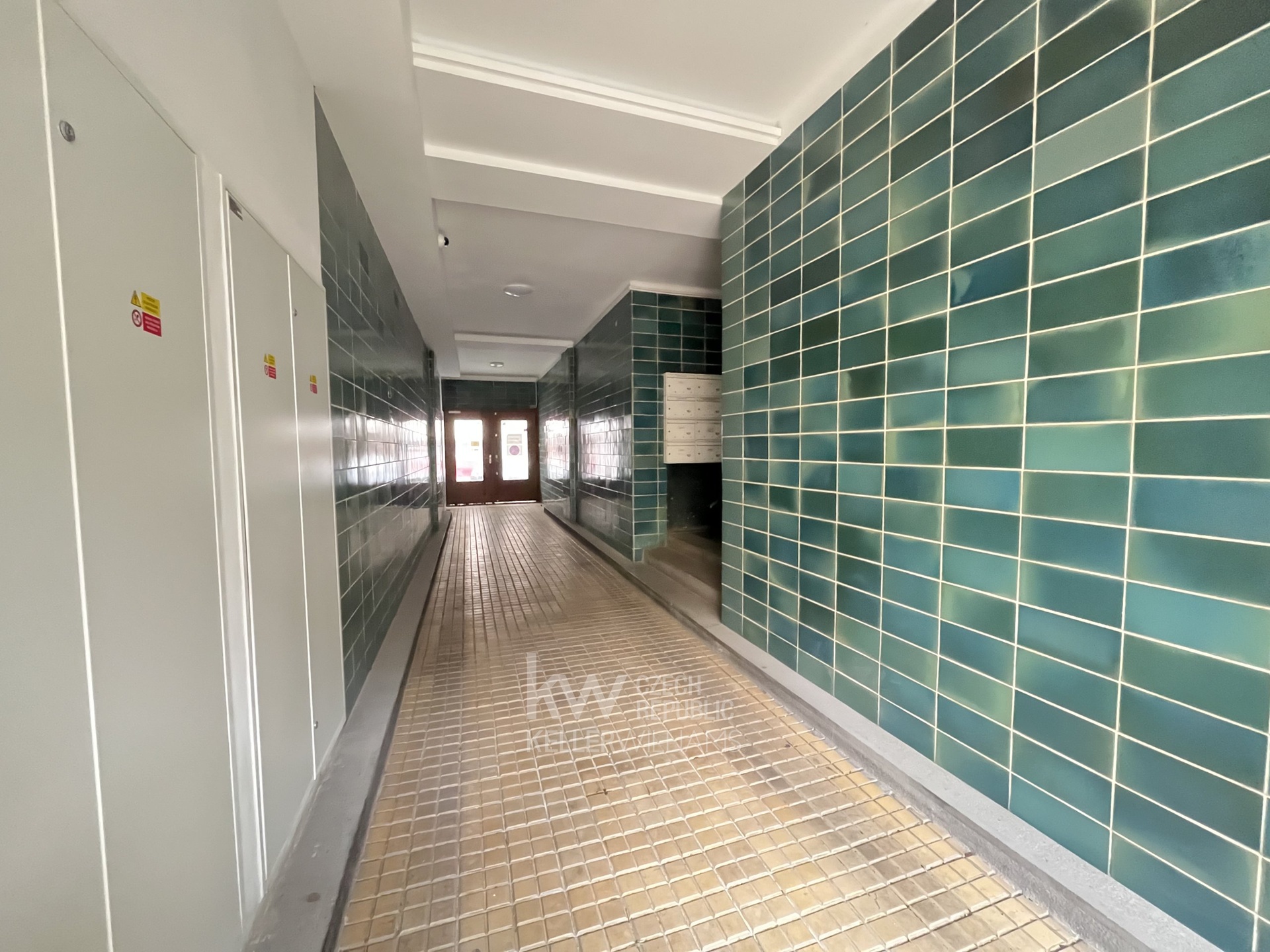 Garáž Šternberkova- Vrzáková & Boháč