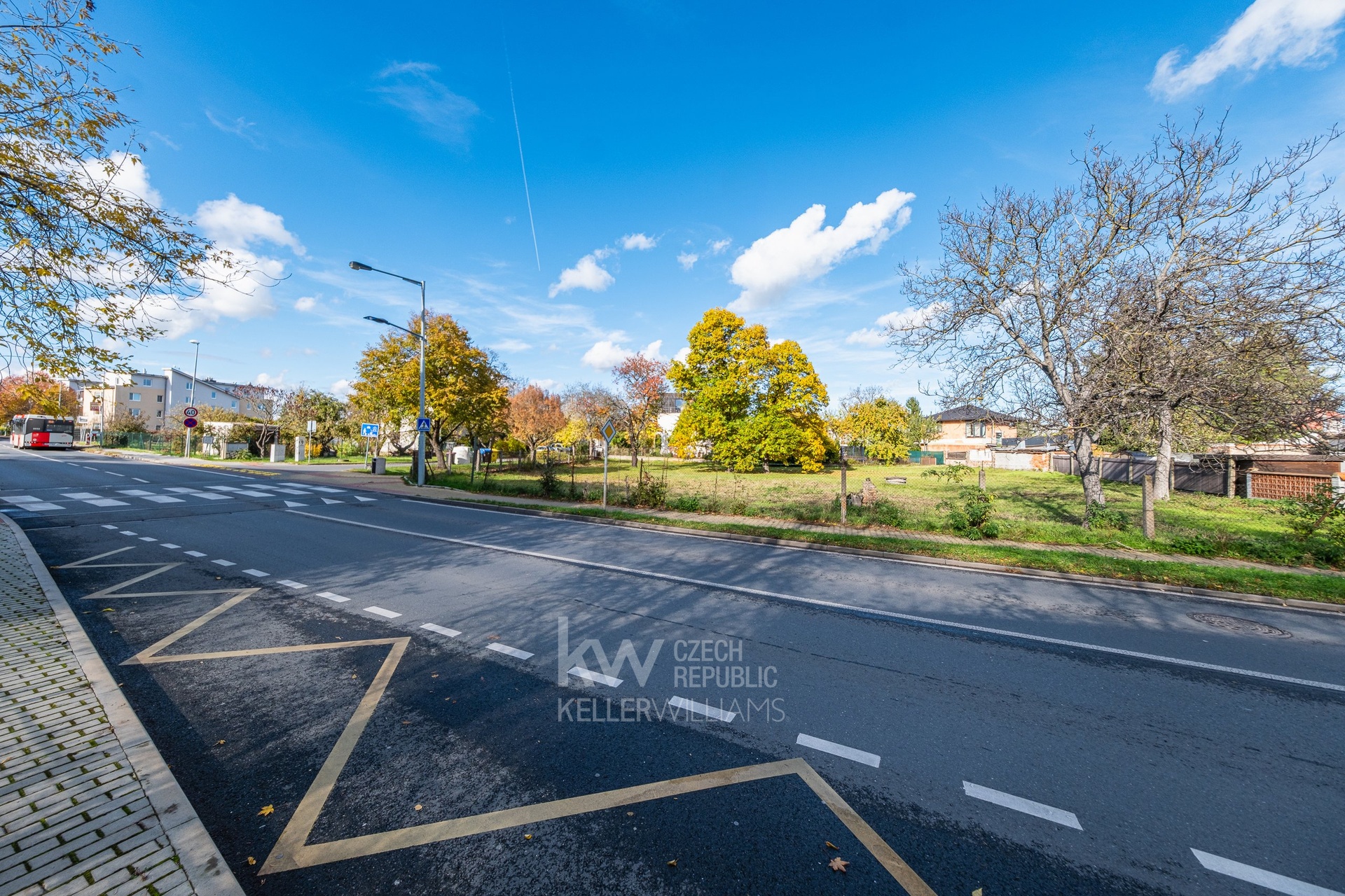 pozemek na bydleni? Kbely_74