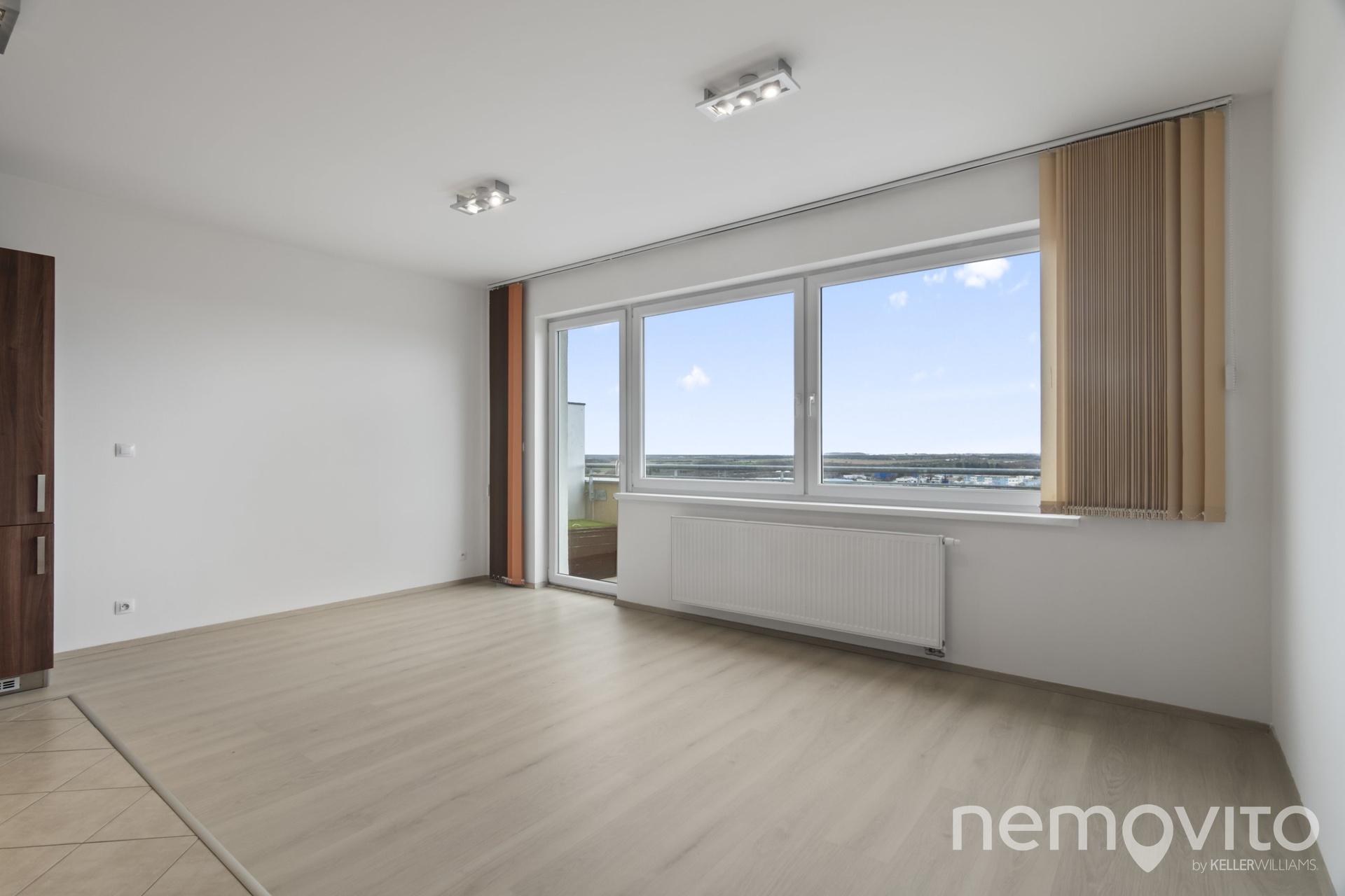 #pronájem #byt #2+kk #HorníMěcholupy