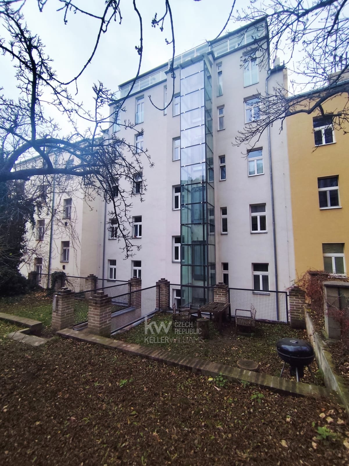 Vnitroblok/ Courtyard