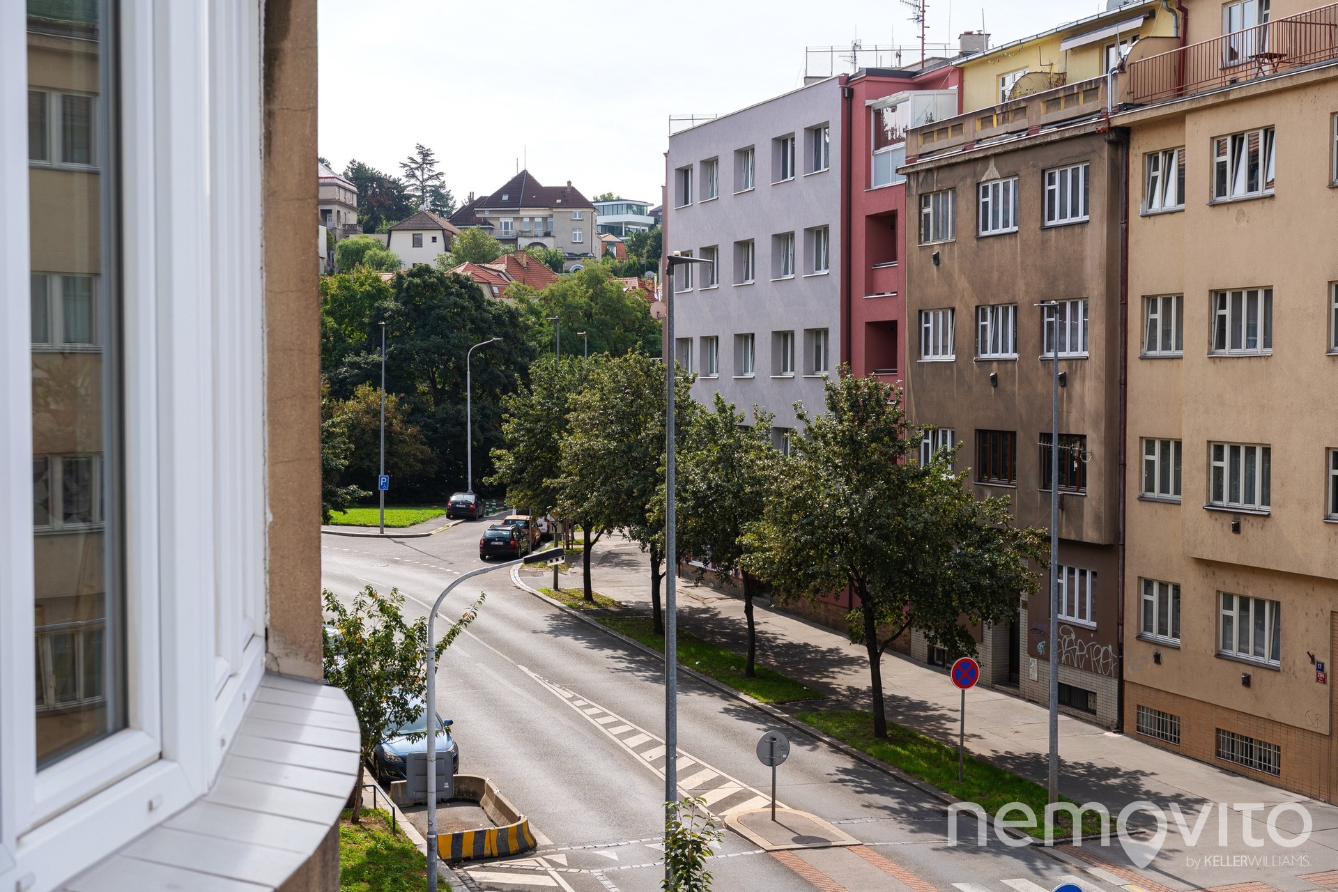 Na Dolinách 35