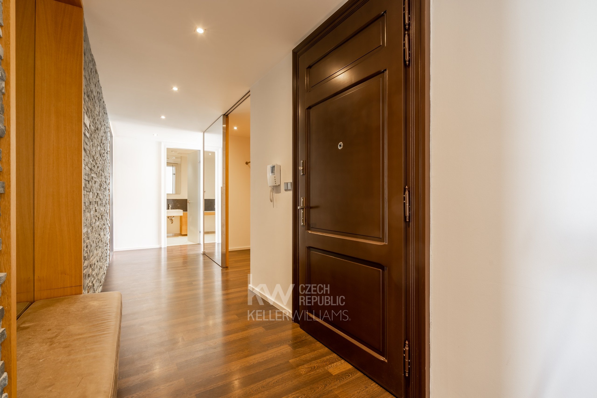 Byt 5+1, ul. Kodaňská - Vrzáková & Boháč