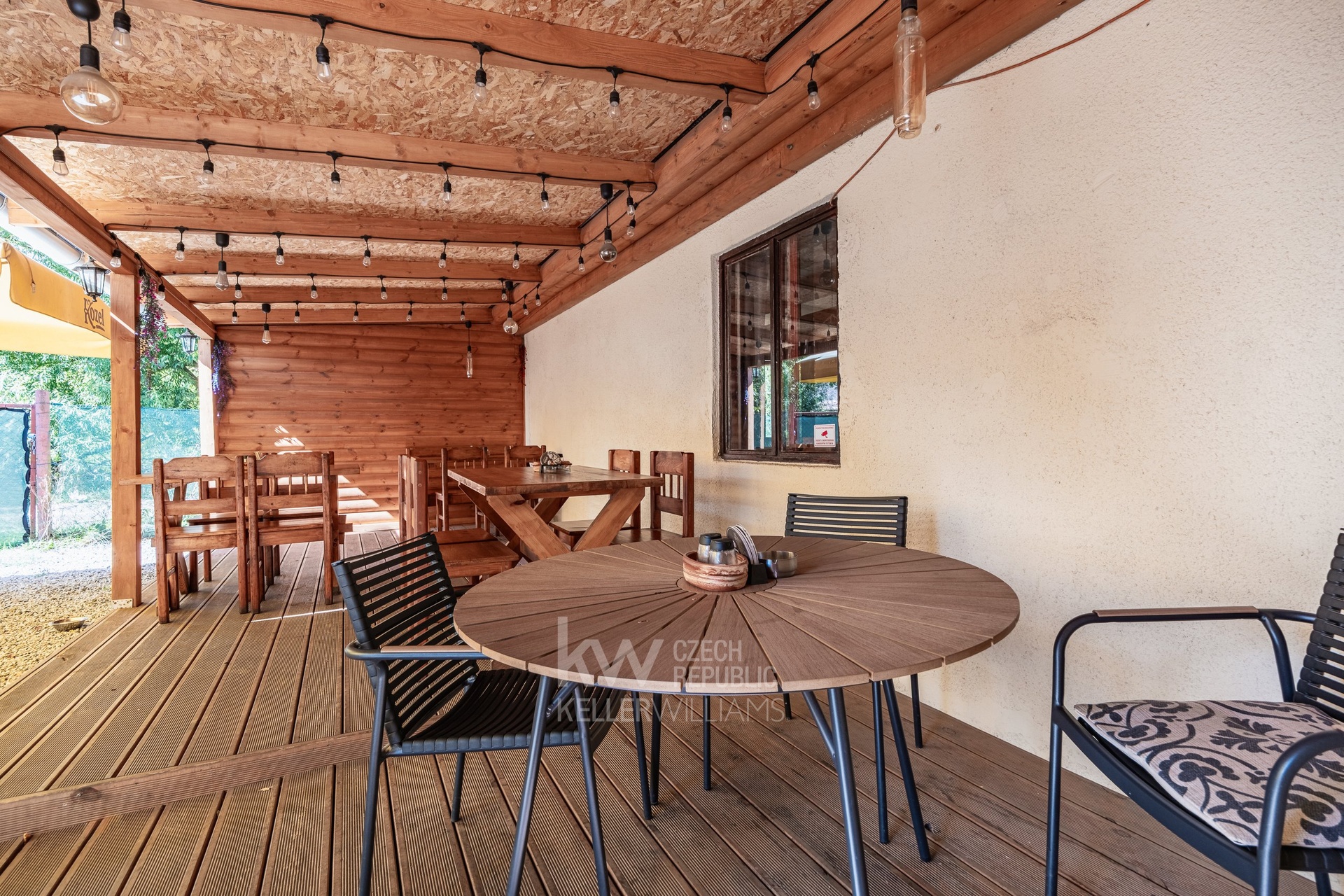 restaurace Psáry-Dolní Jirčany-pozemek k občanském