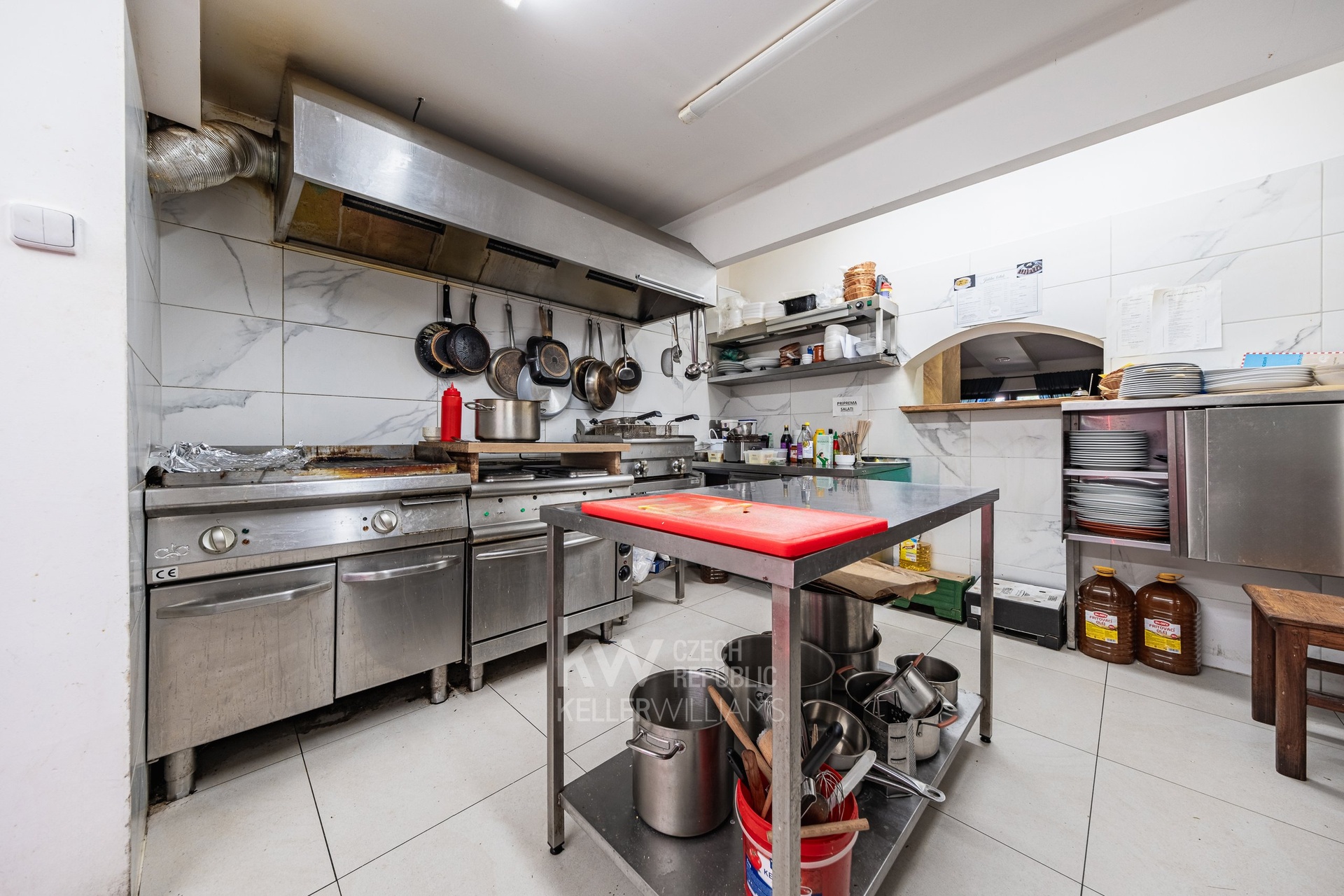 restaurace Psáry-Dolní Jirčany-pozemek k občanském