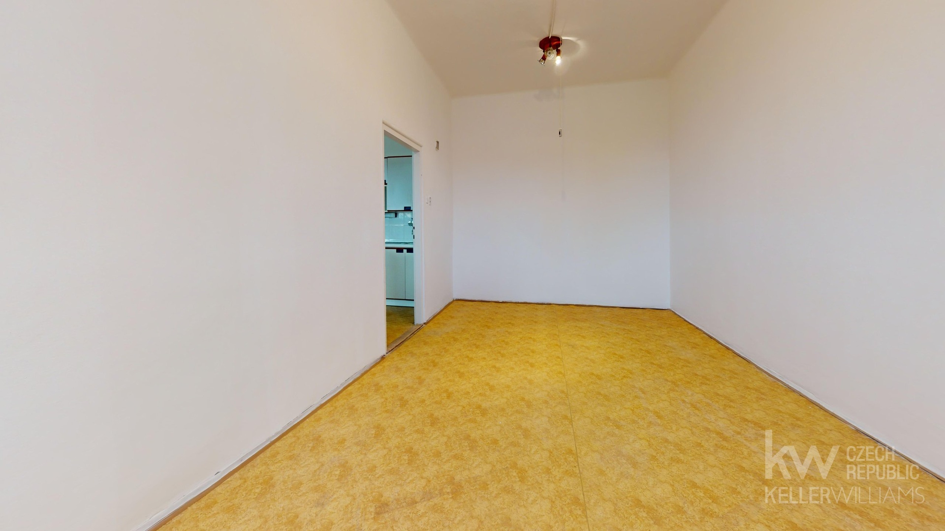 10. Pronajem-2kk-9-Kvetna-Tabor-Bedroom 1