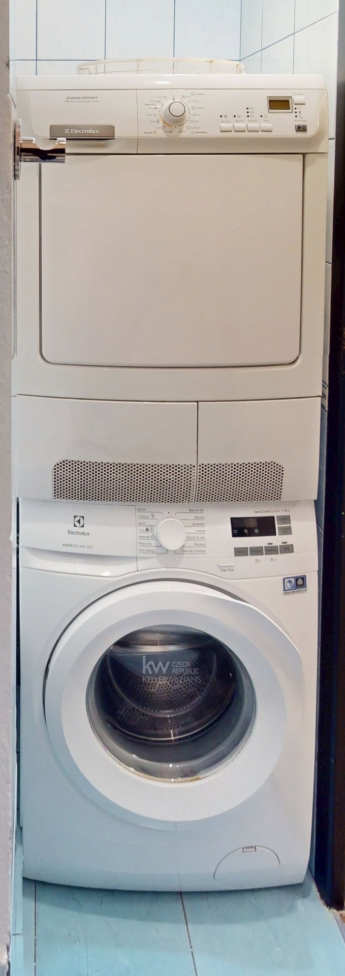 PRAČKA A SUŠIČKA/ WASHING MACHINE AND DRYER