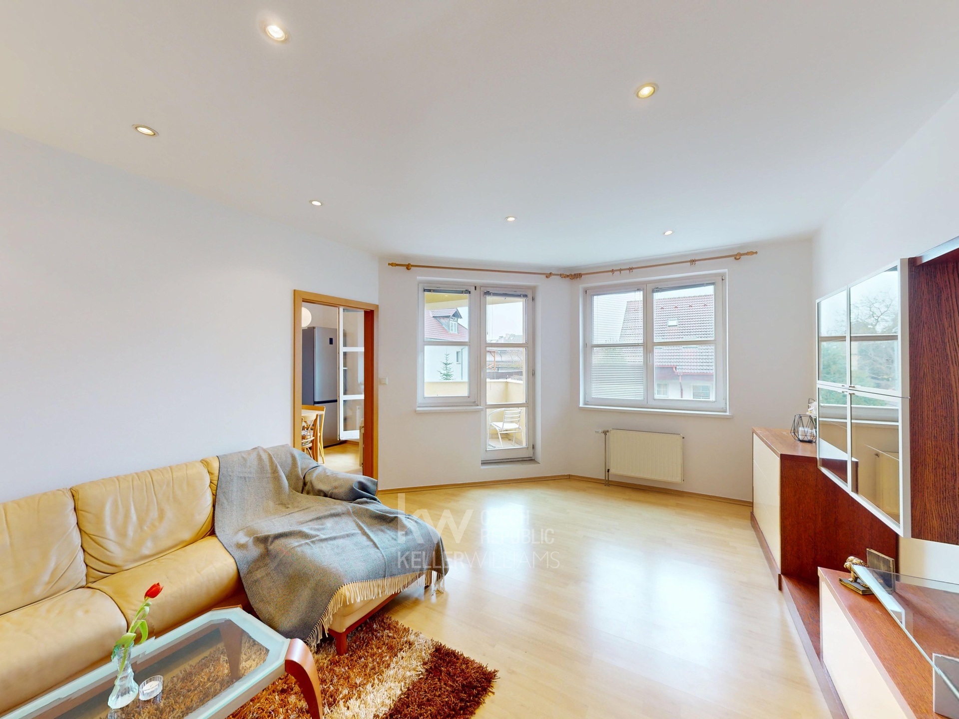 Pod-Vsi-256-Annelie-Herz-03272025_133222