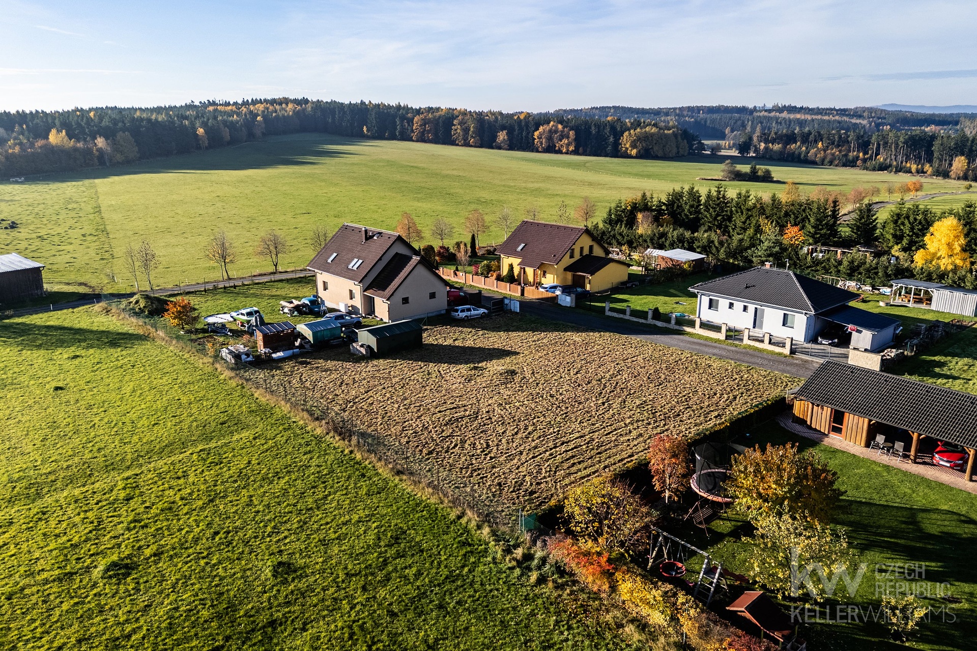 DJI_20251101083229_0284_D-HDR