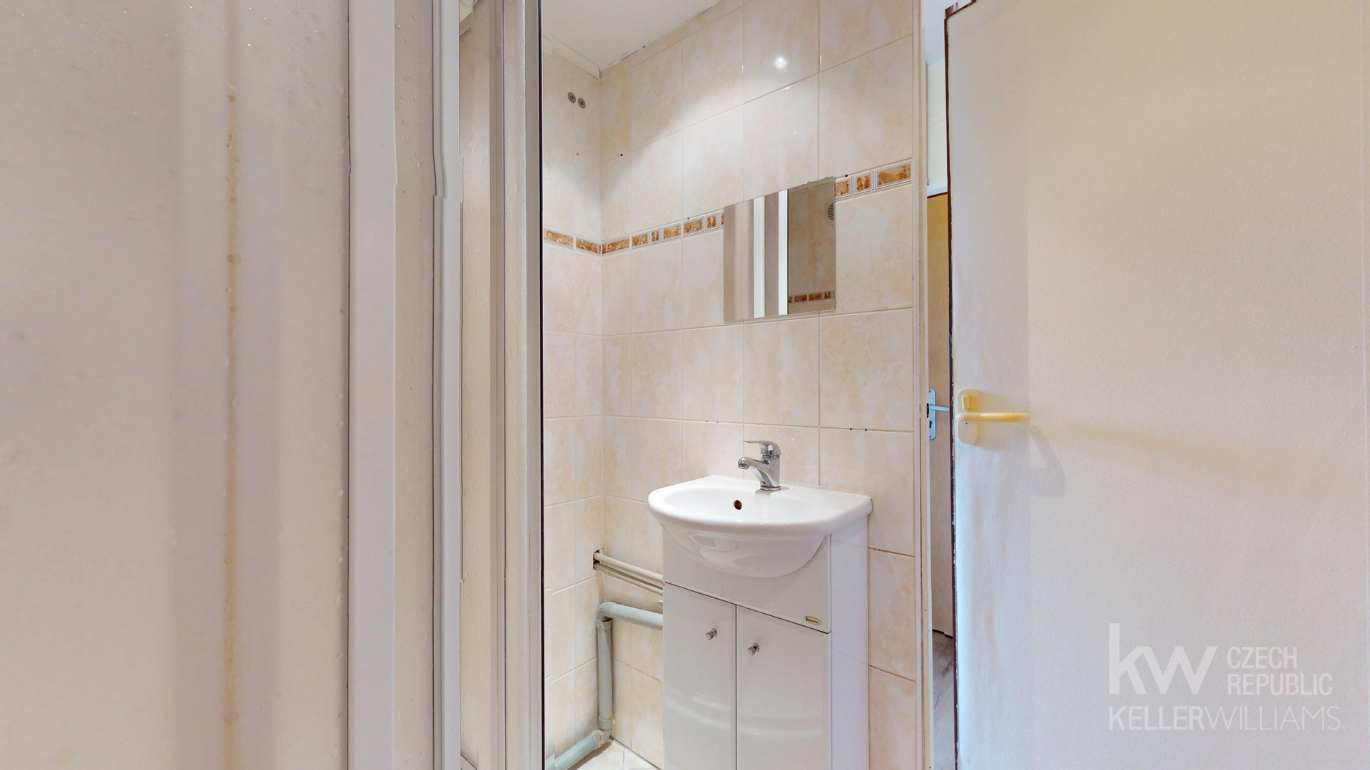 Pronajem-11-Sezimovo-Usti-02272025_161904