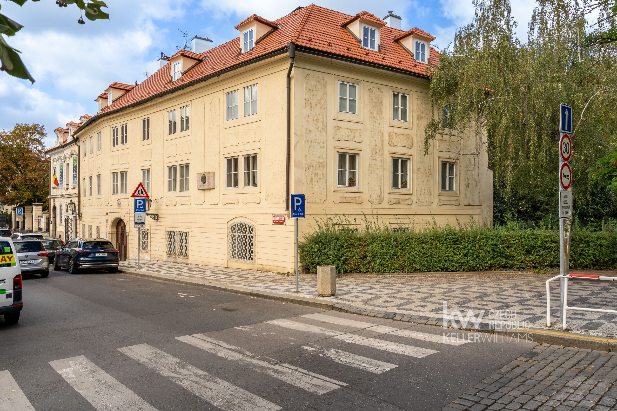 Byt 4+kk, ul. Valdštejnská - Vrzáková & Boháč