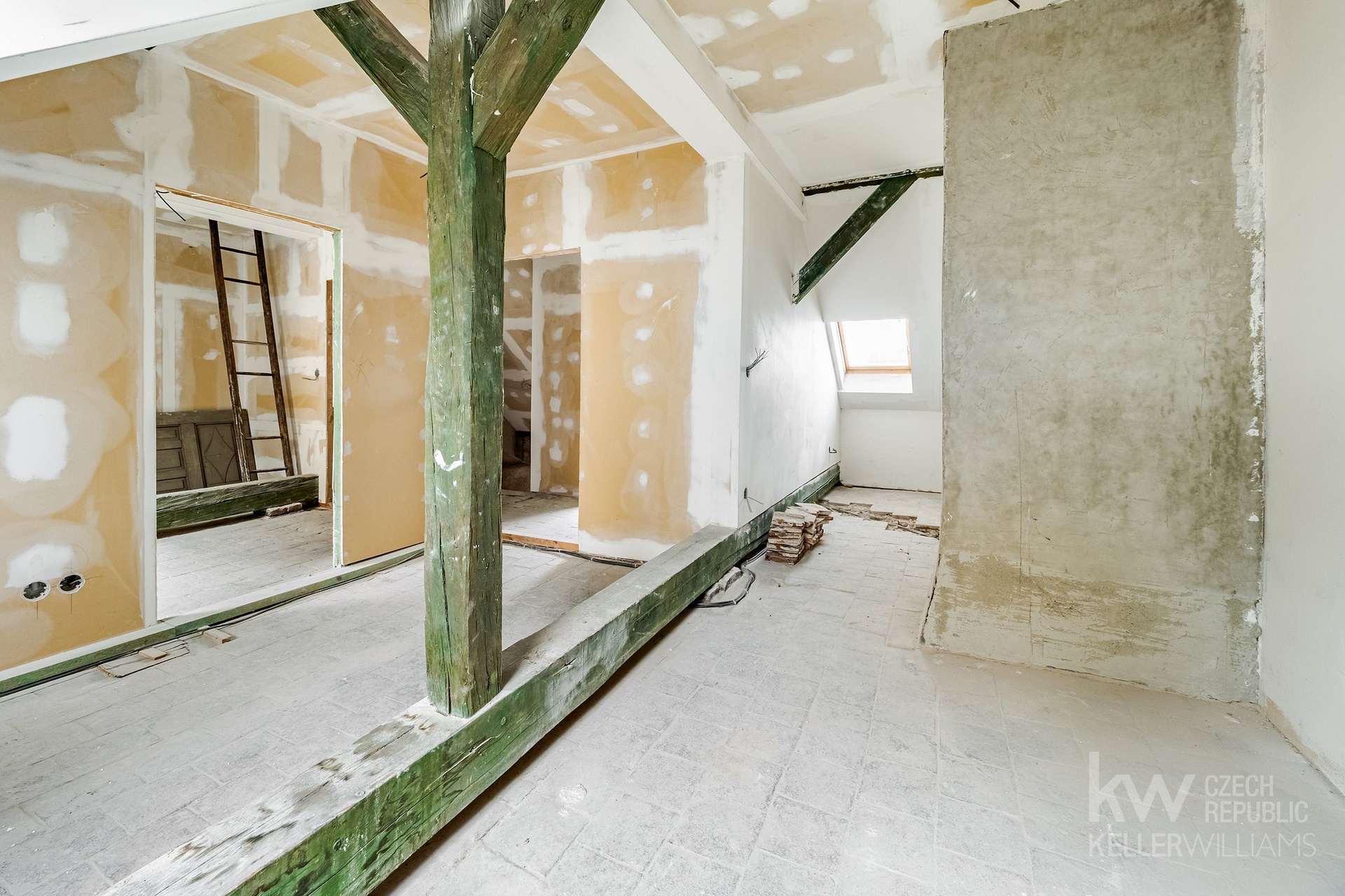 P1813486-HDR-Edit