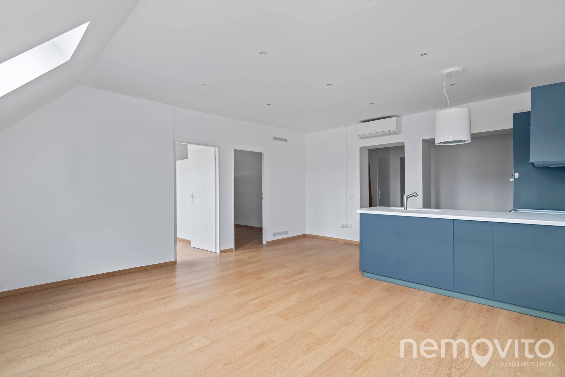 Obývací pokoj s kuchyňským koutem