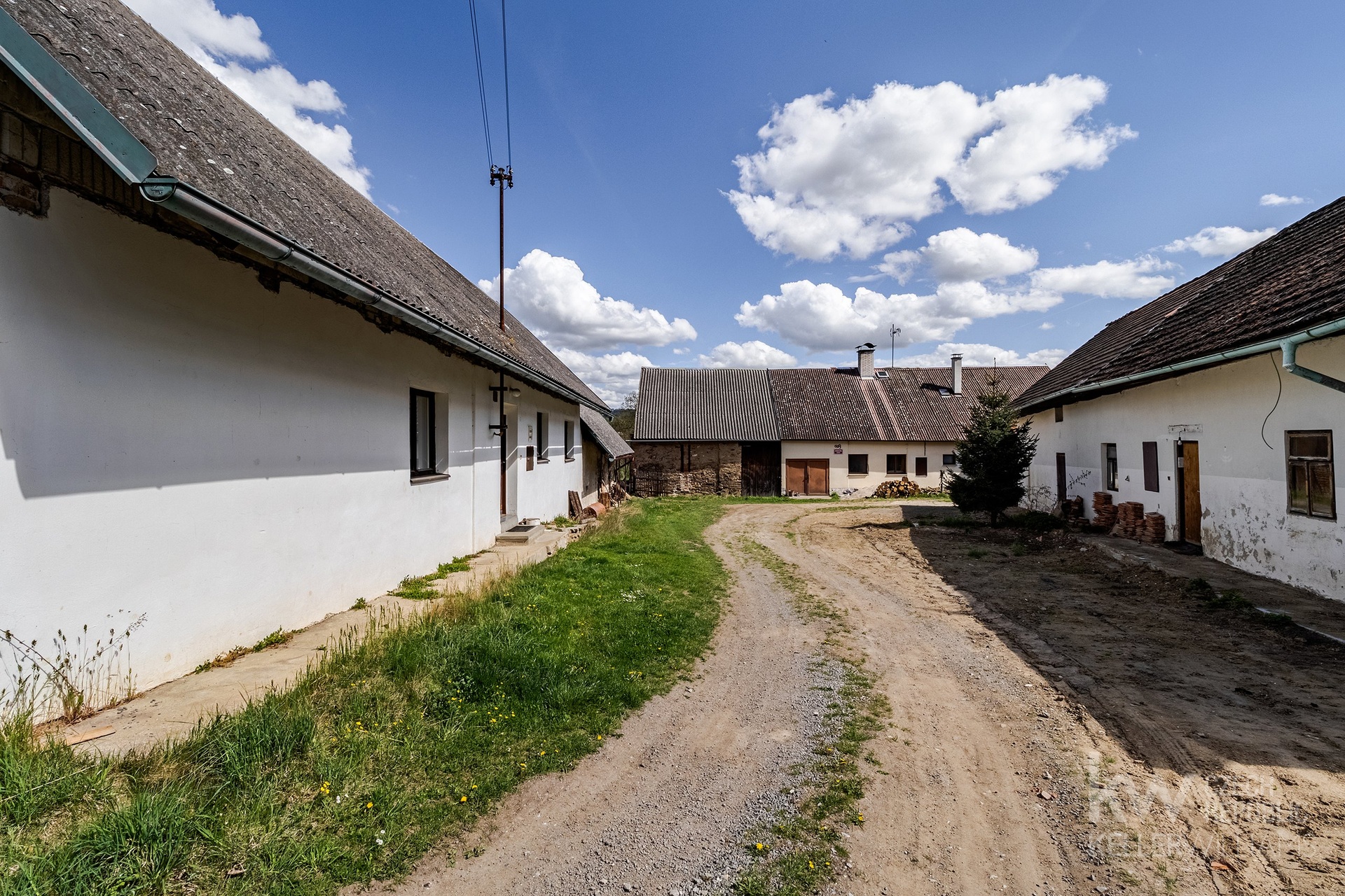P1813143-HDR