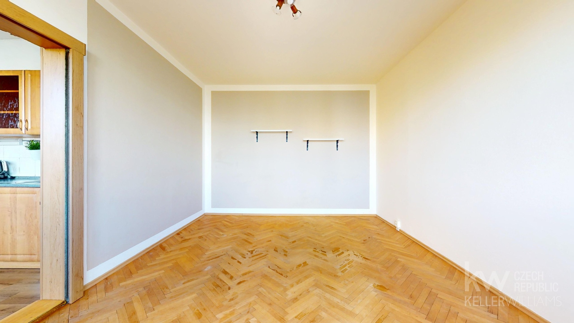 Pronajem-11-Sezimovo-Usti-02272025_161014