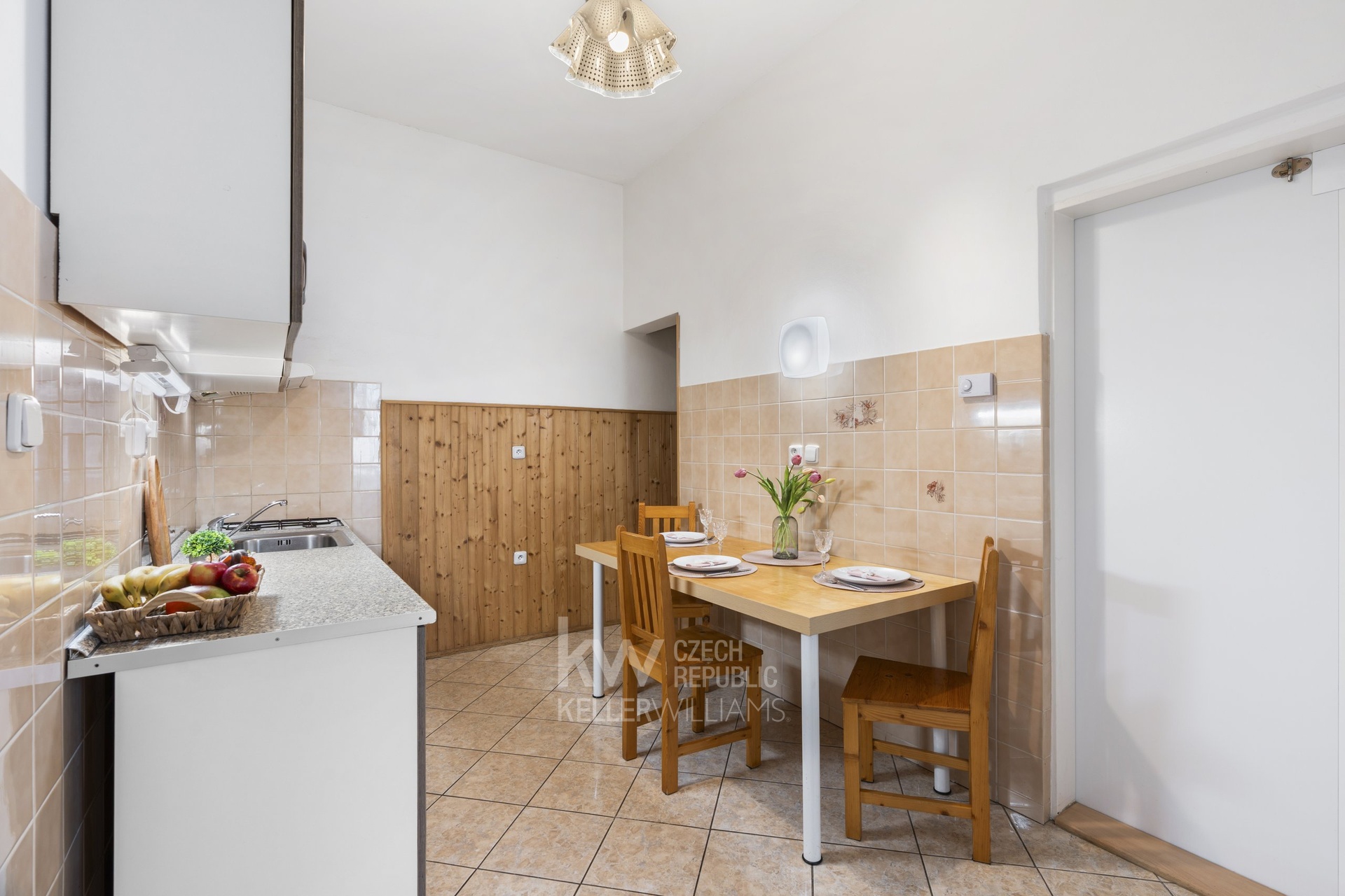 KUCHYNĚ/ KITCHEN