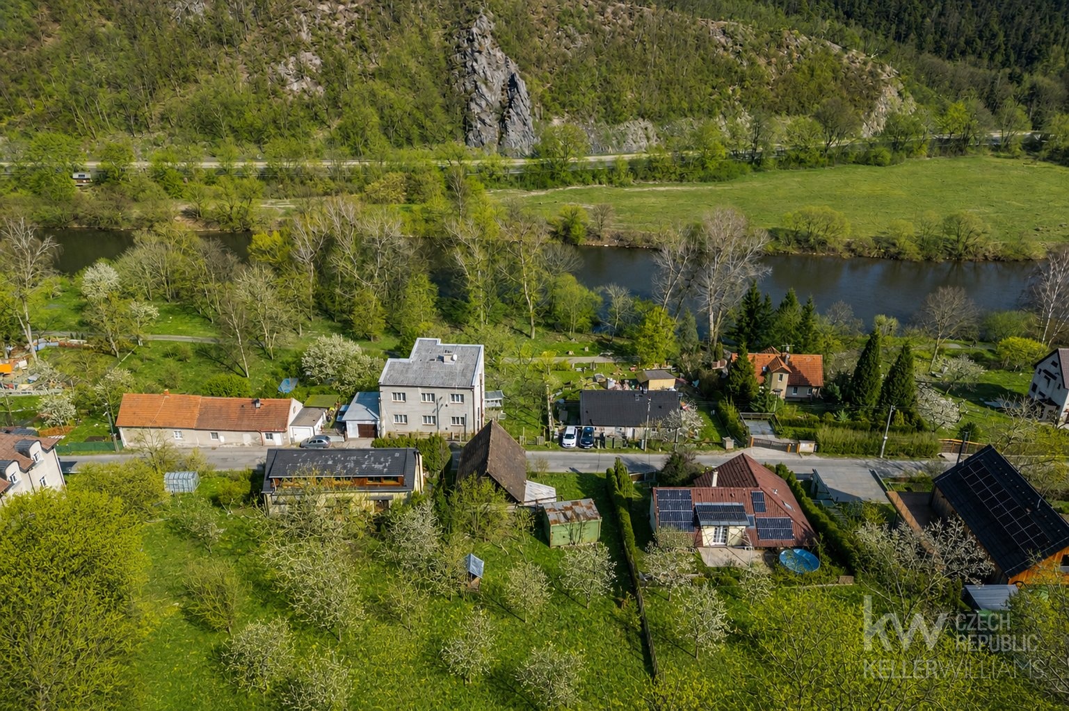 pozemek Nižbor Středočeský kraj u Berouna