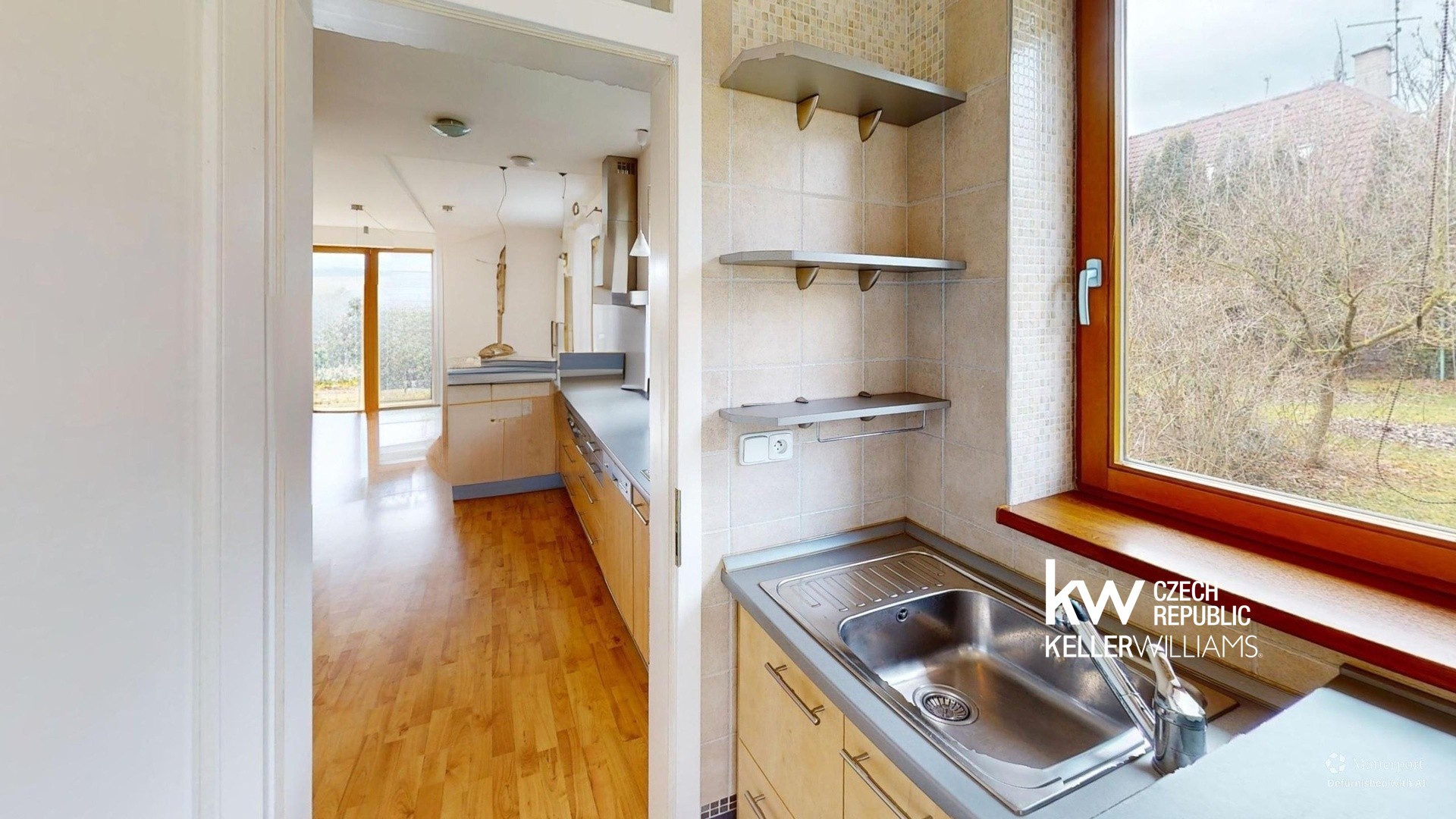 Podnajem-rodinneho-domu-v-Trubine-Kitchen-Defurnis