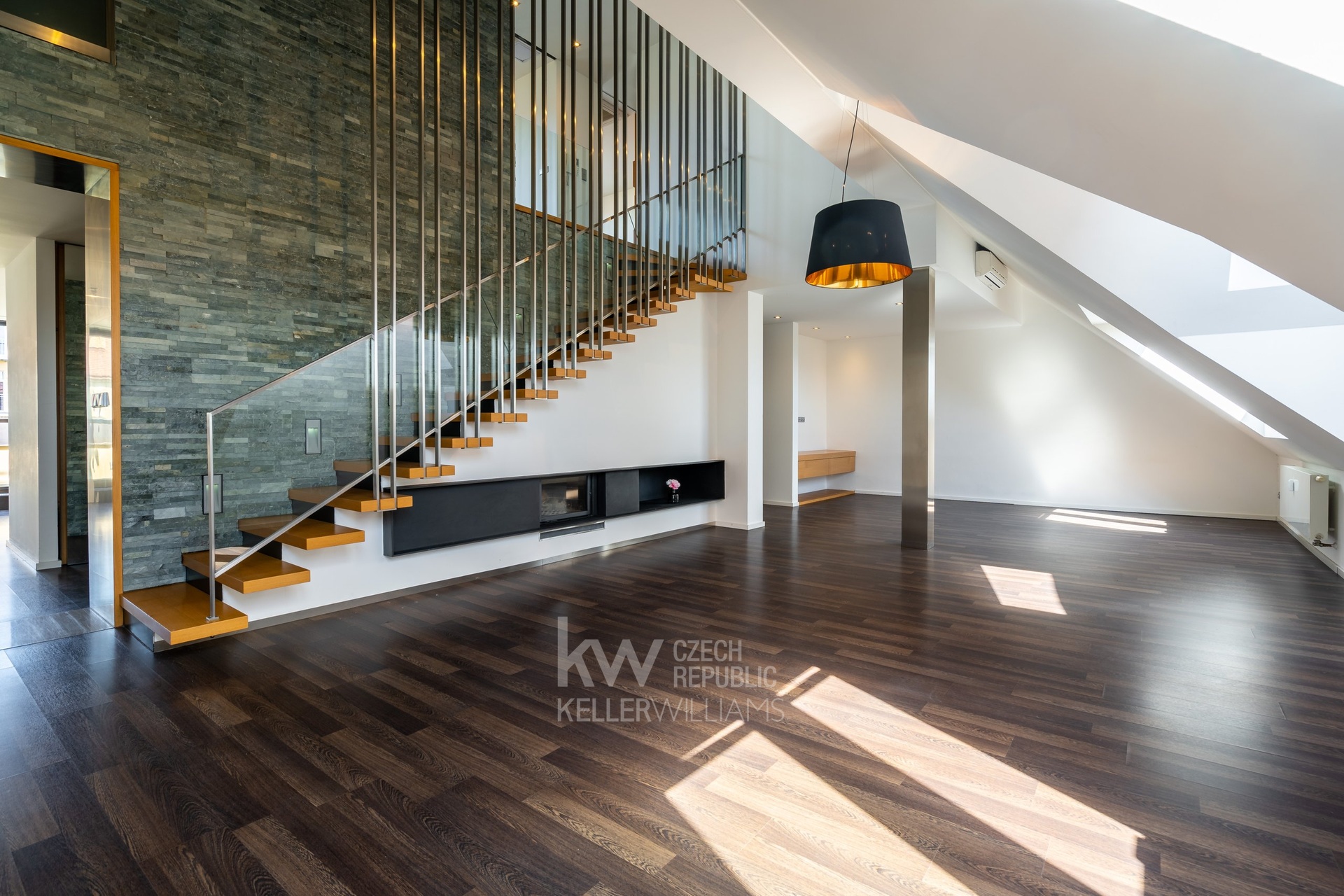 Byt 5+1, ul. Kodaňská - Vrzáková & Boháč