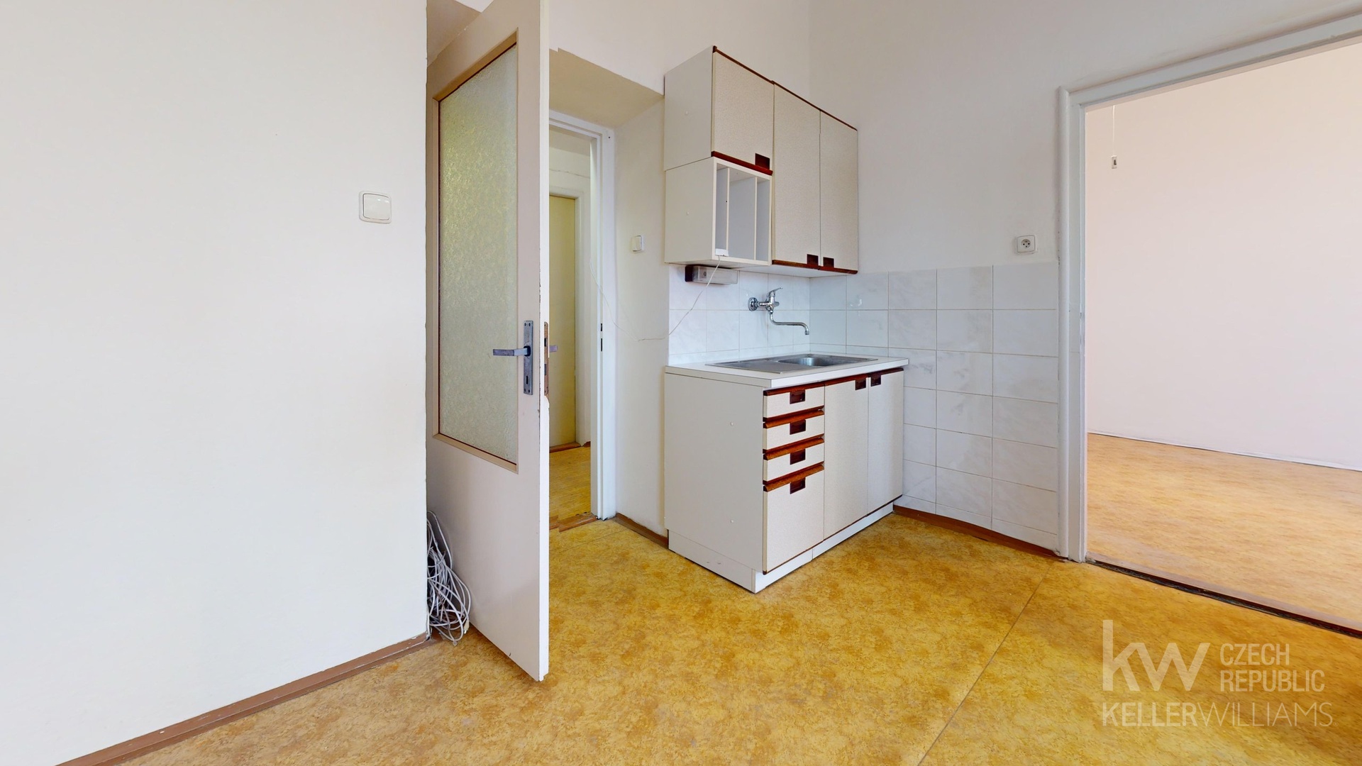 7.2. Pronajem-2kk-9-Kvetna-Tabor-Kitchen