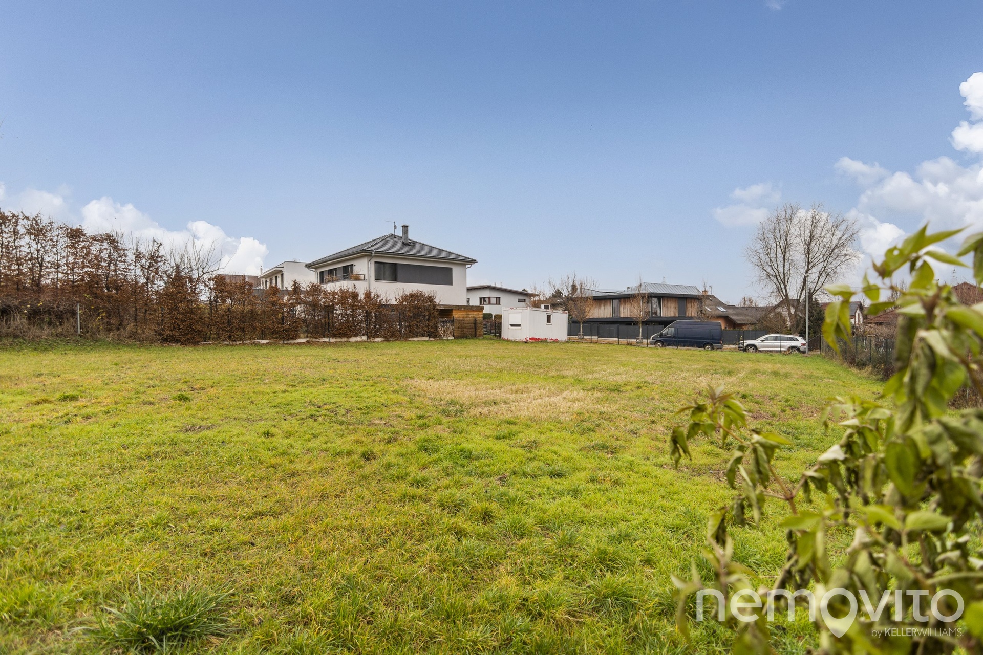 @renemuska @NEMOVITO #pozemek #Dablice #Praha8