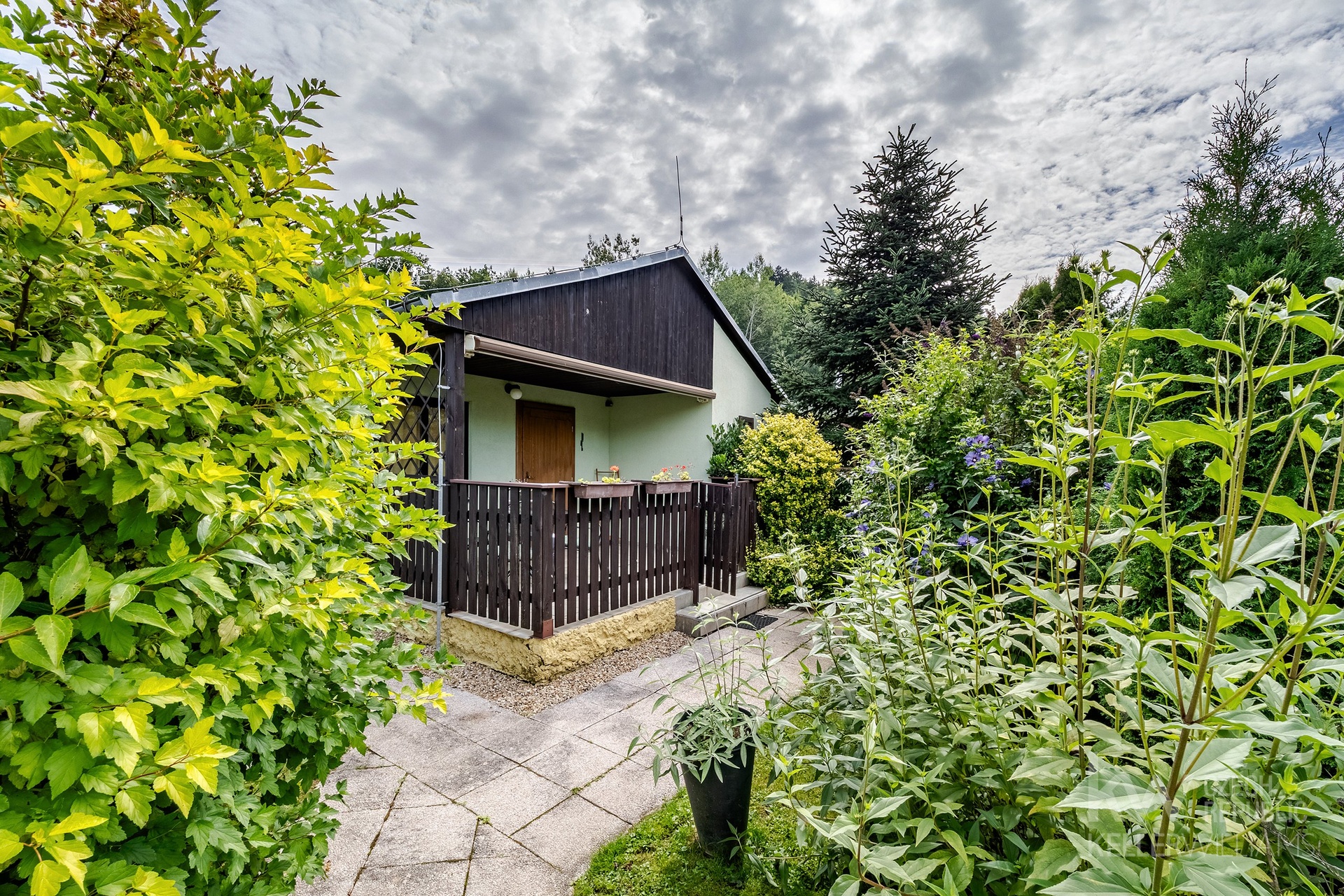 P2168188-HDR-Edit