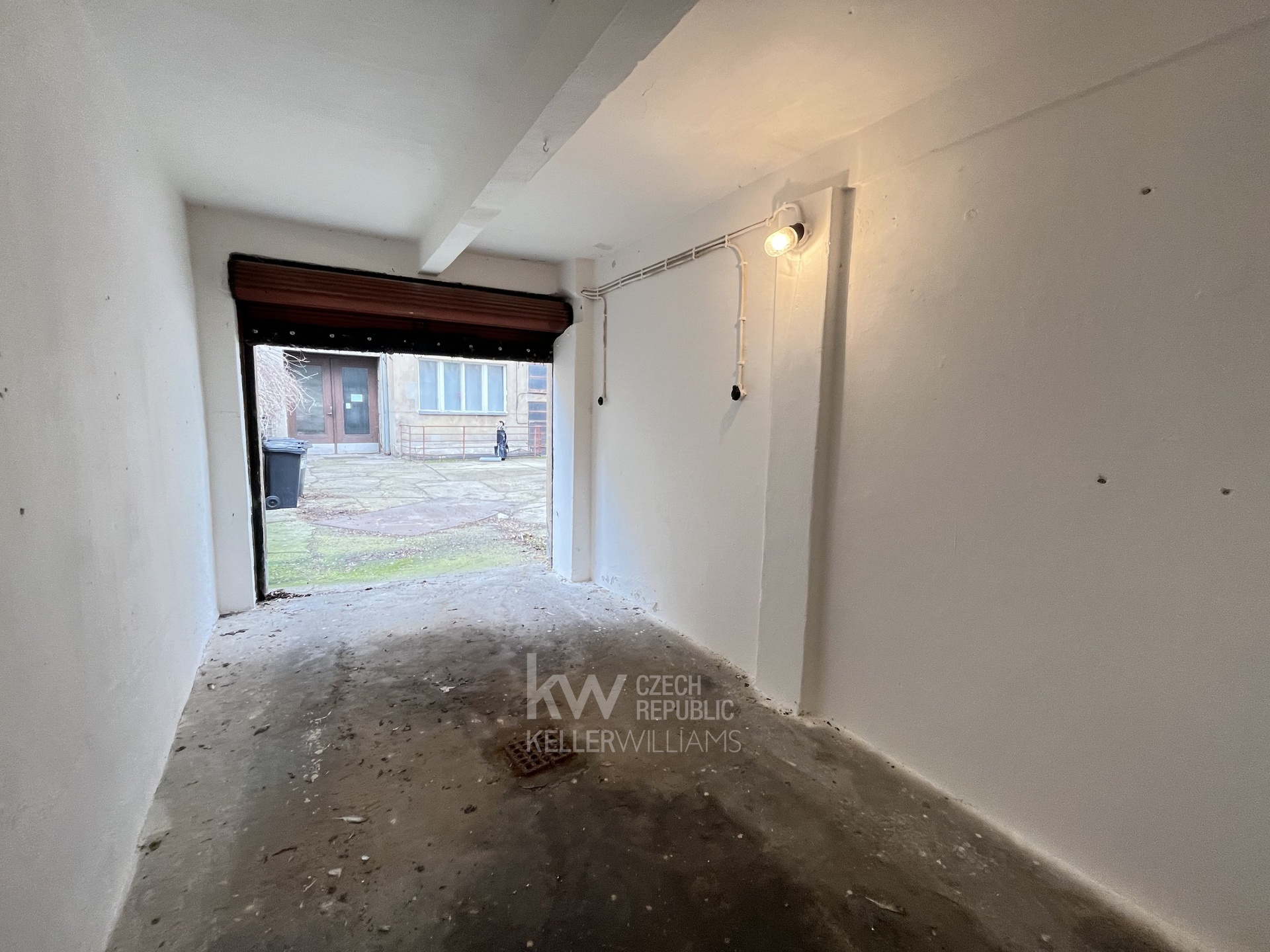 Garáž Šternberkova- Vrzáková & Boháč