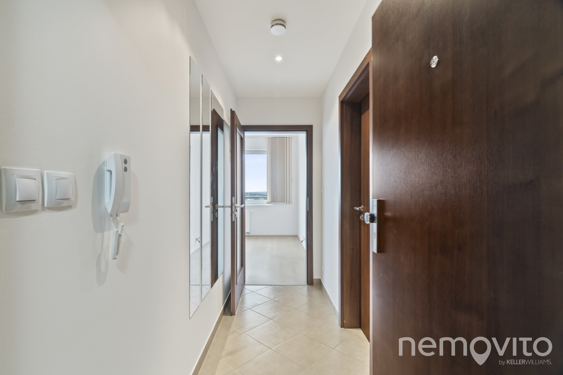 #pronájem #byt #2+kk #HorníMěcholupy