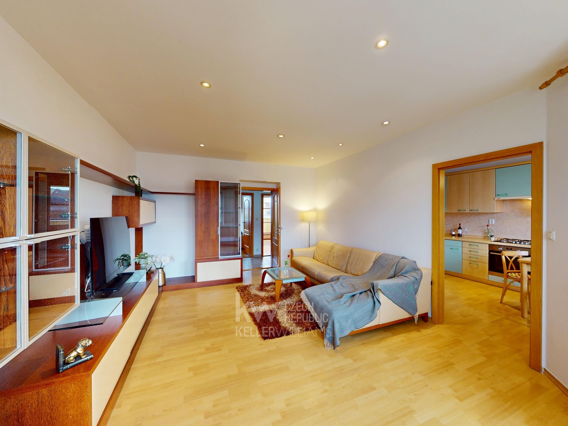 Pod-Vsi-256-Annelie-Herz-03272025_133145