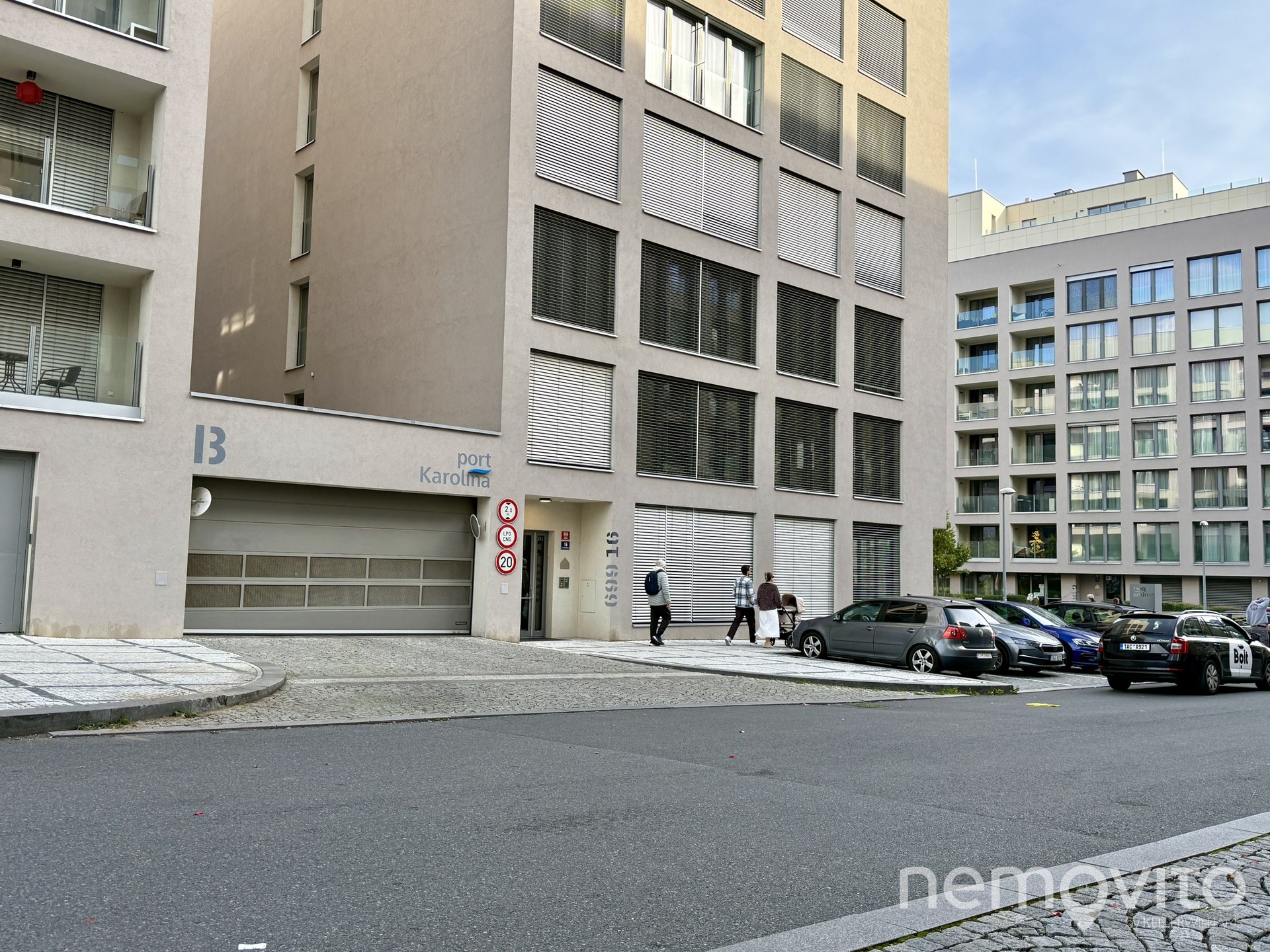 #prodej #garážové stání #garáž #praha 8 #Karlín @n