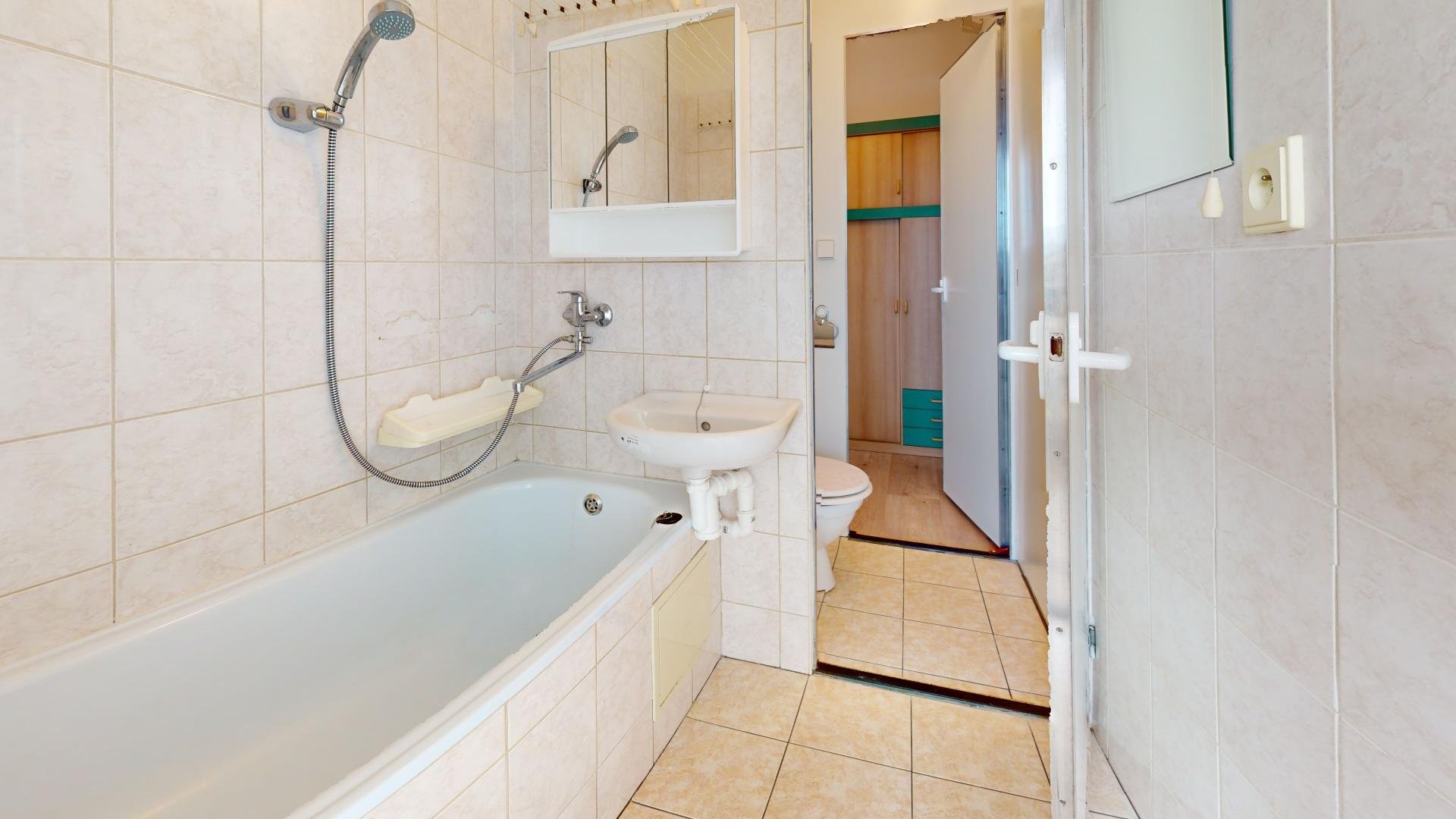 Pronajem-21-Sokolska-Tabor-Bathroom