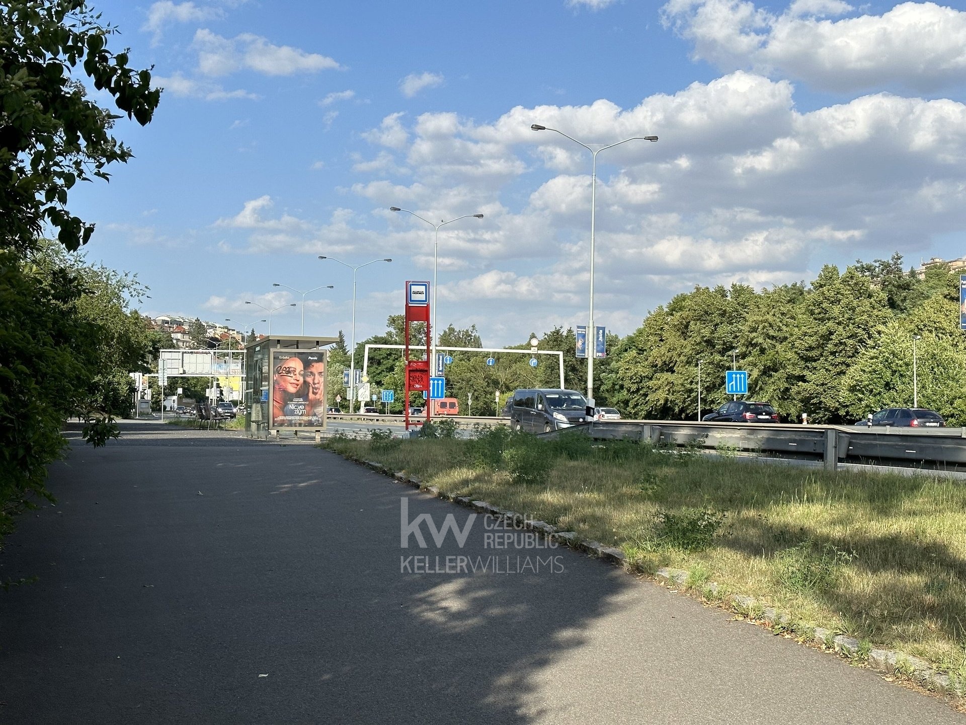 nabizi-pronajem-byty-2-kk-47-m2-nad-rokoskou-2415-