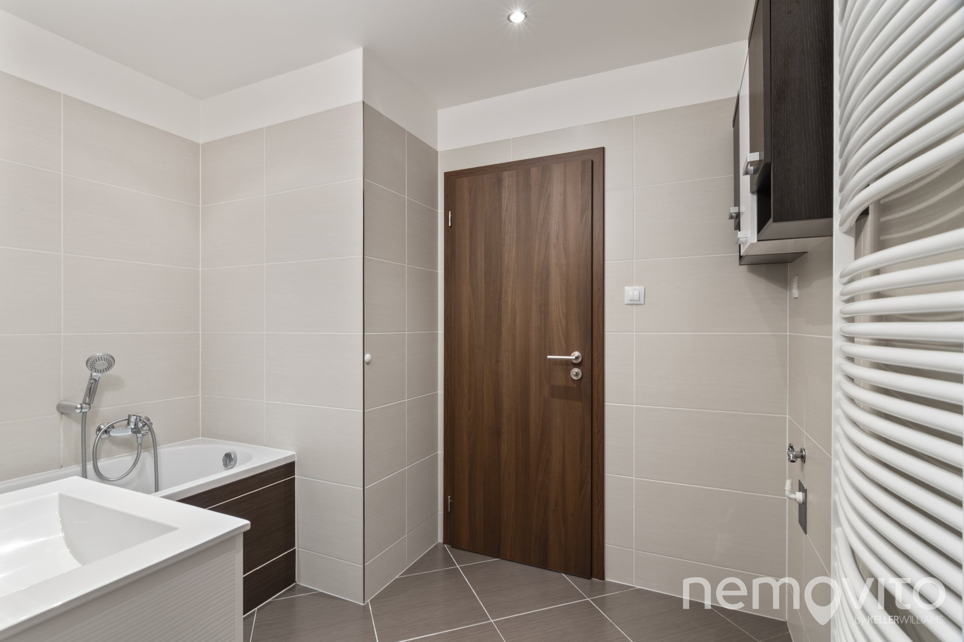 #pronájem #byt #2+kk #HorníMěcholupy