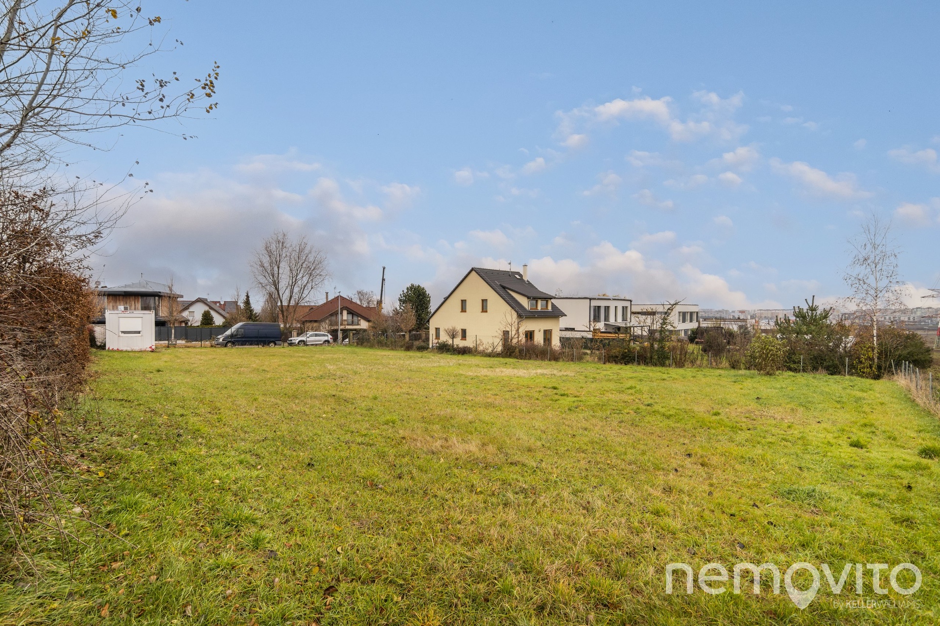 @renemuska @NEMOVITO #pozemek #Dablice #Praha8