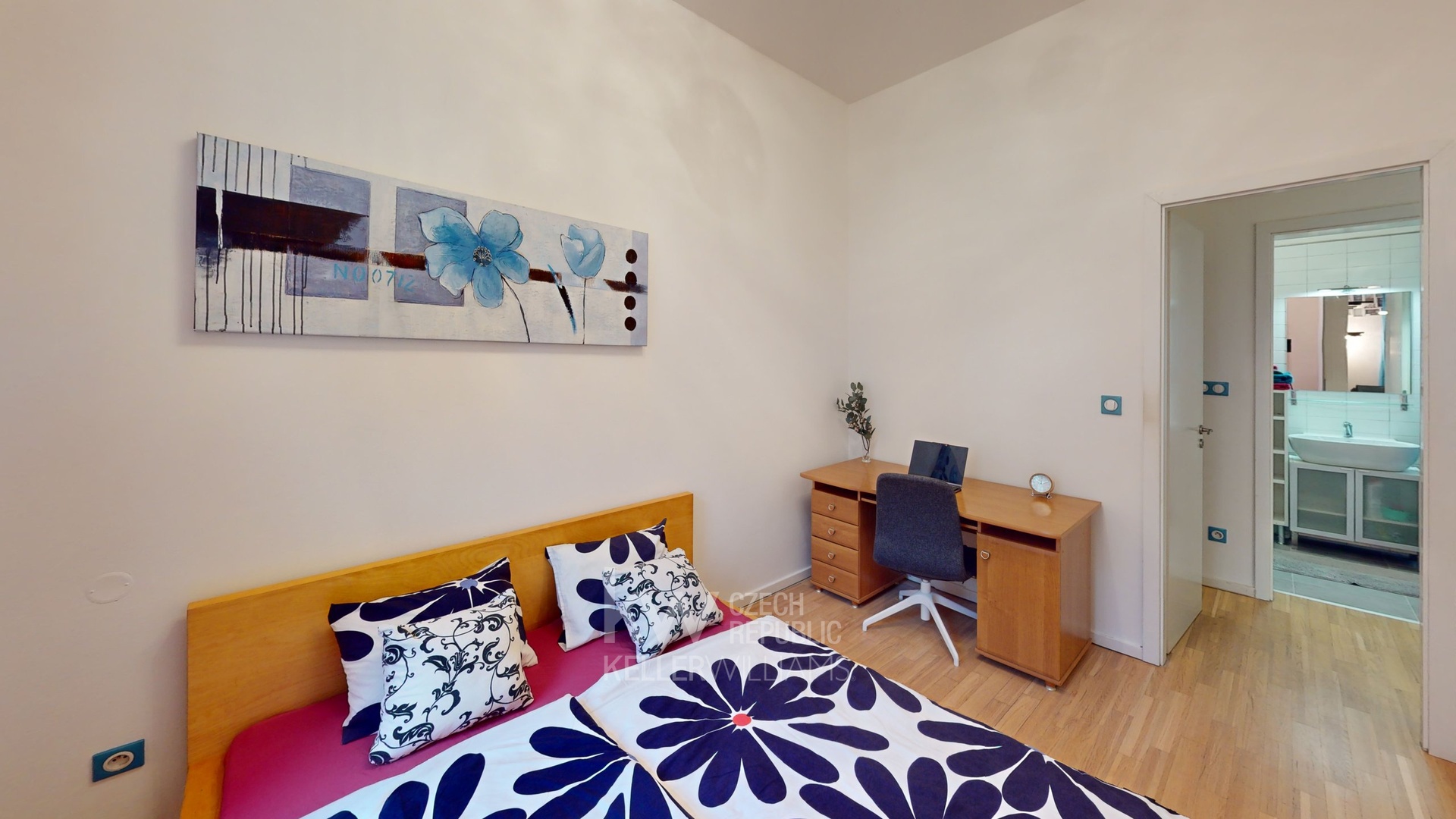Ložnice/ Bedroom
