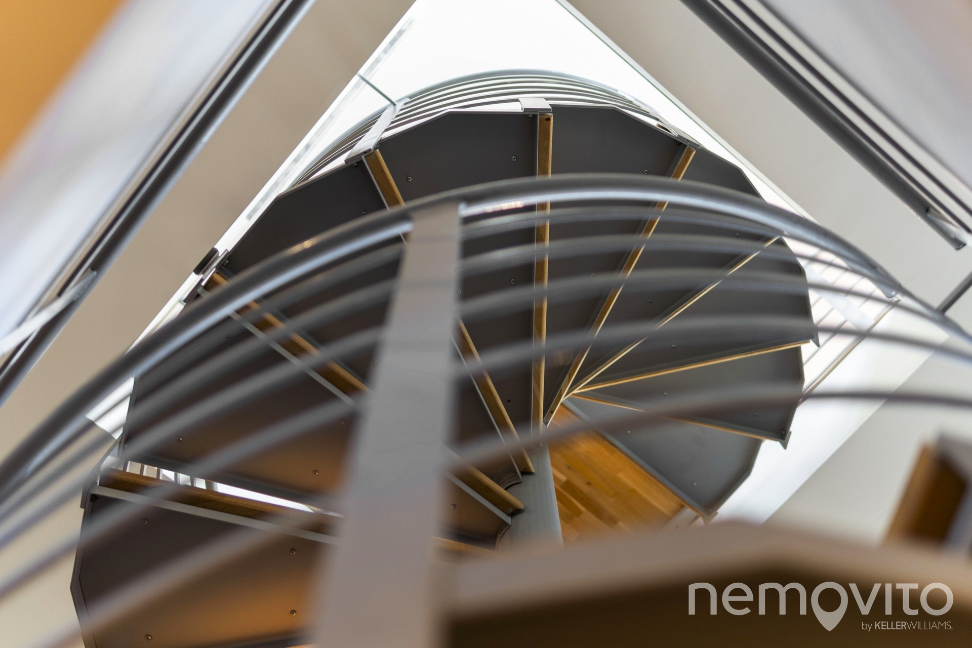 @renemuska #prodej #loftovýbyt #loftypalmovka