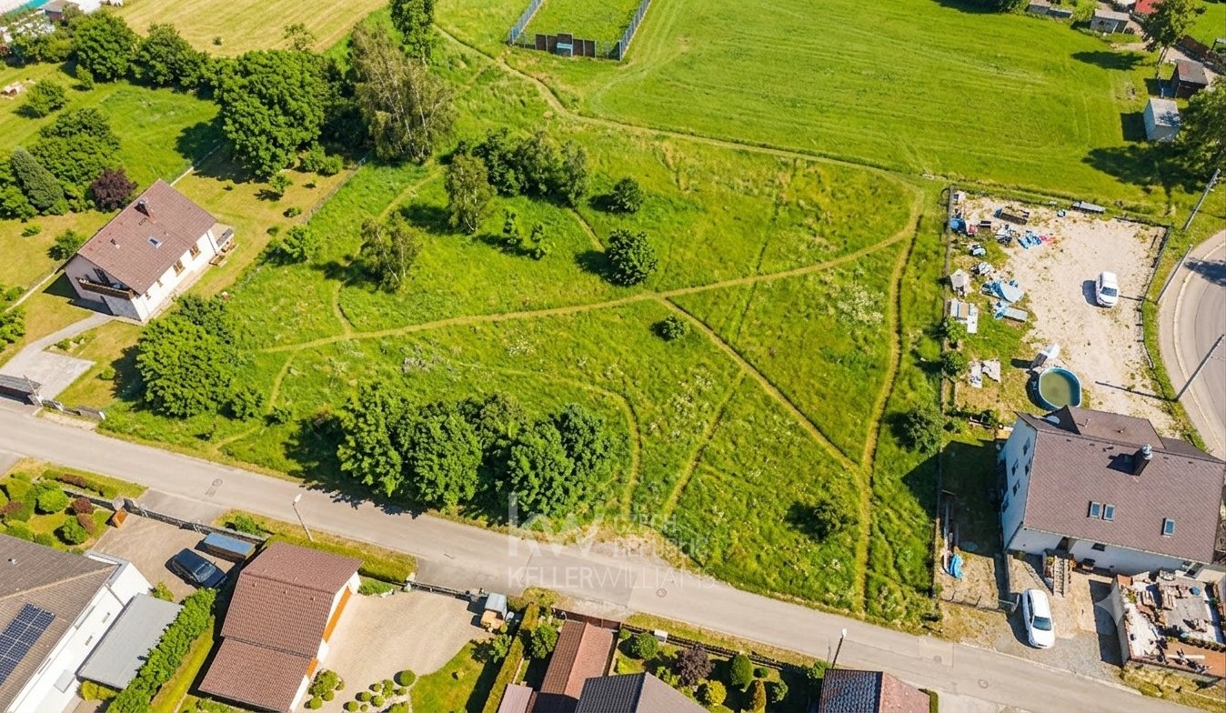 Prodej stavební parcely 1 528 m² – další