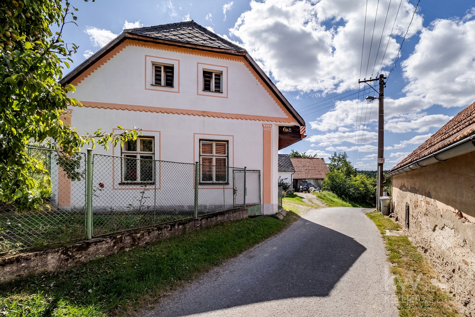 P2191927-HDR