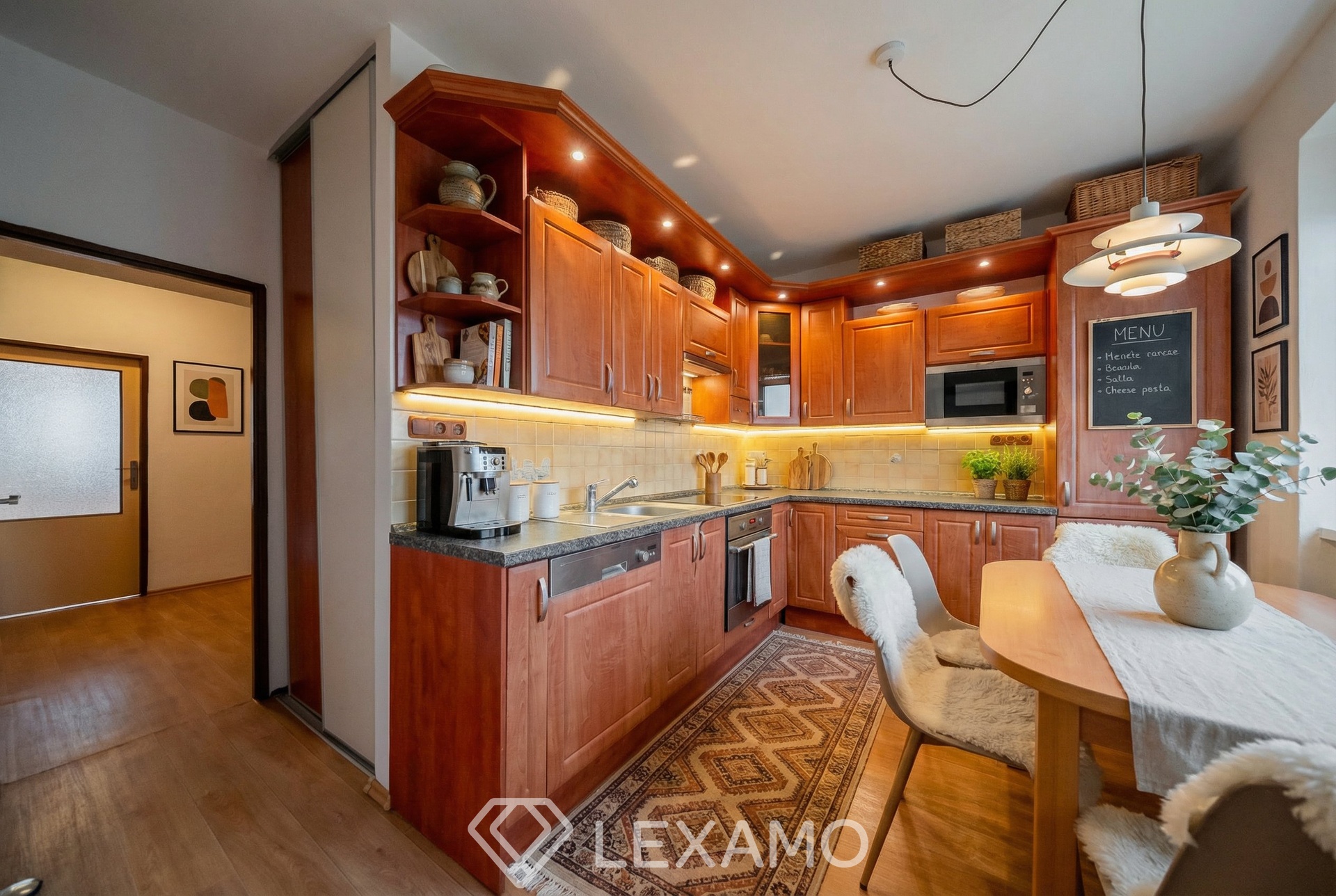 kuchyn? Tavi?kovice viz