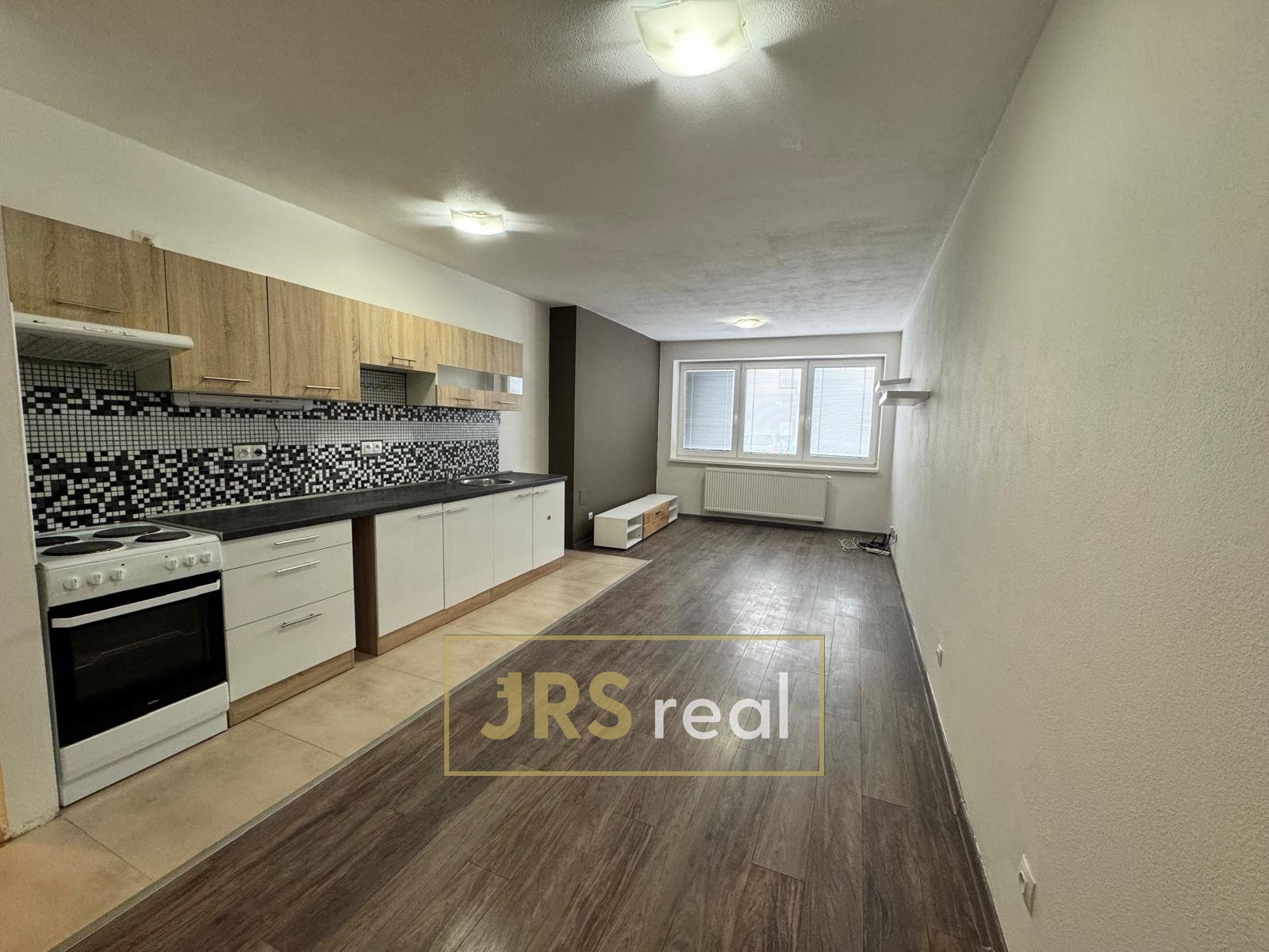 WhatsApp Image 2026-02-25 at 14.27.14 (5)