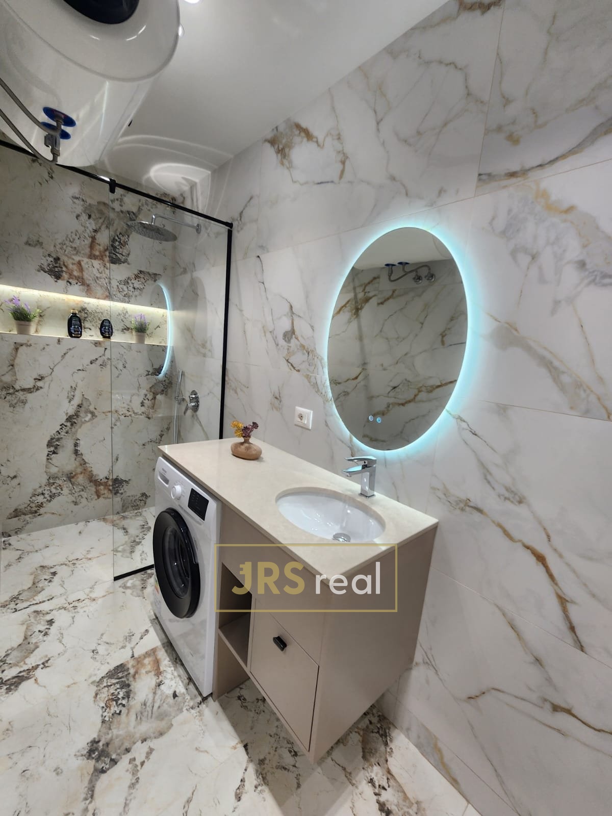 WhatsApp Image 2025-12-11 at 20.17.56 (1)