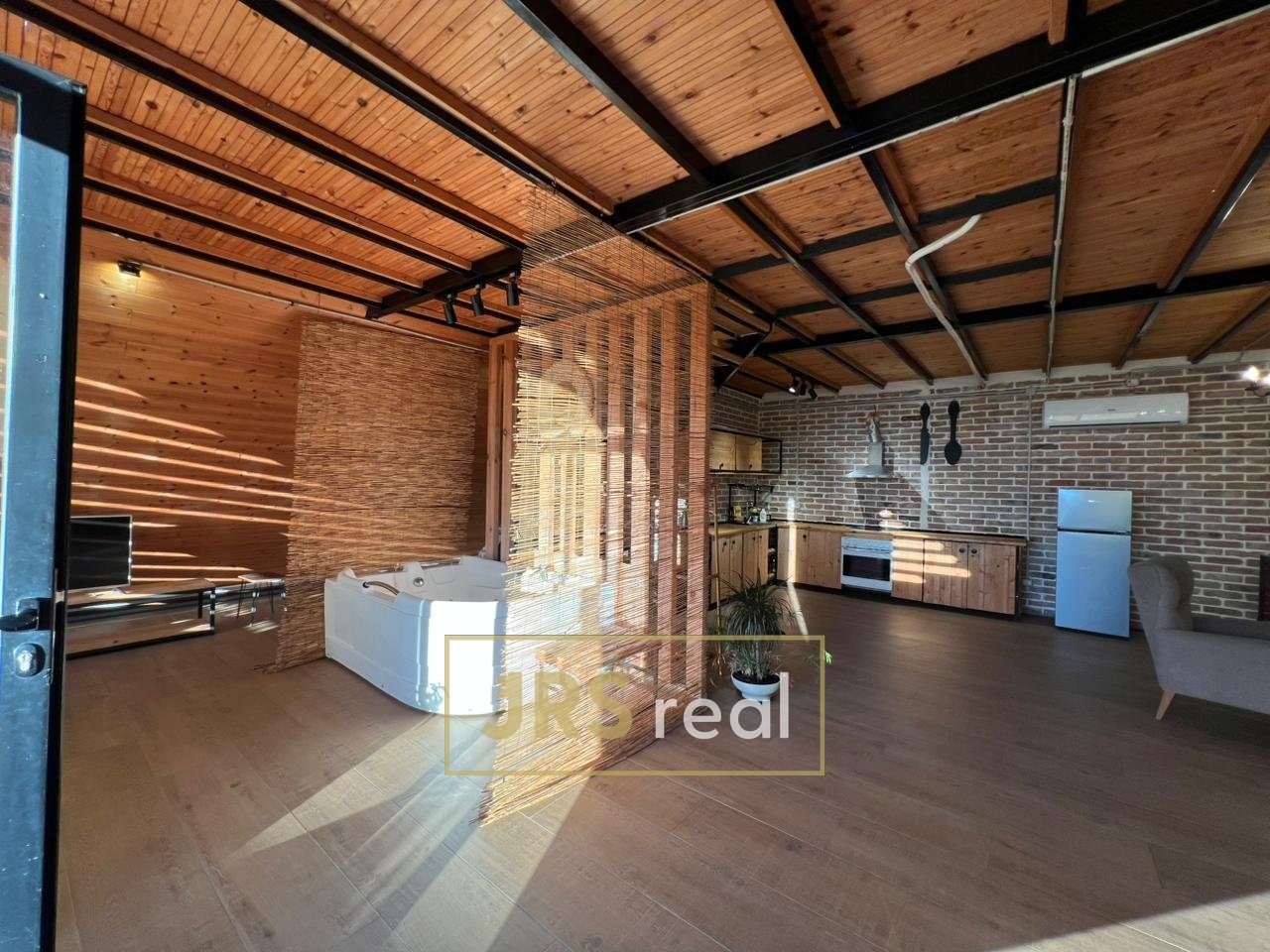 WhatsApp Image 2026-01-21 at 15.08.41 (1)