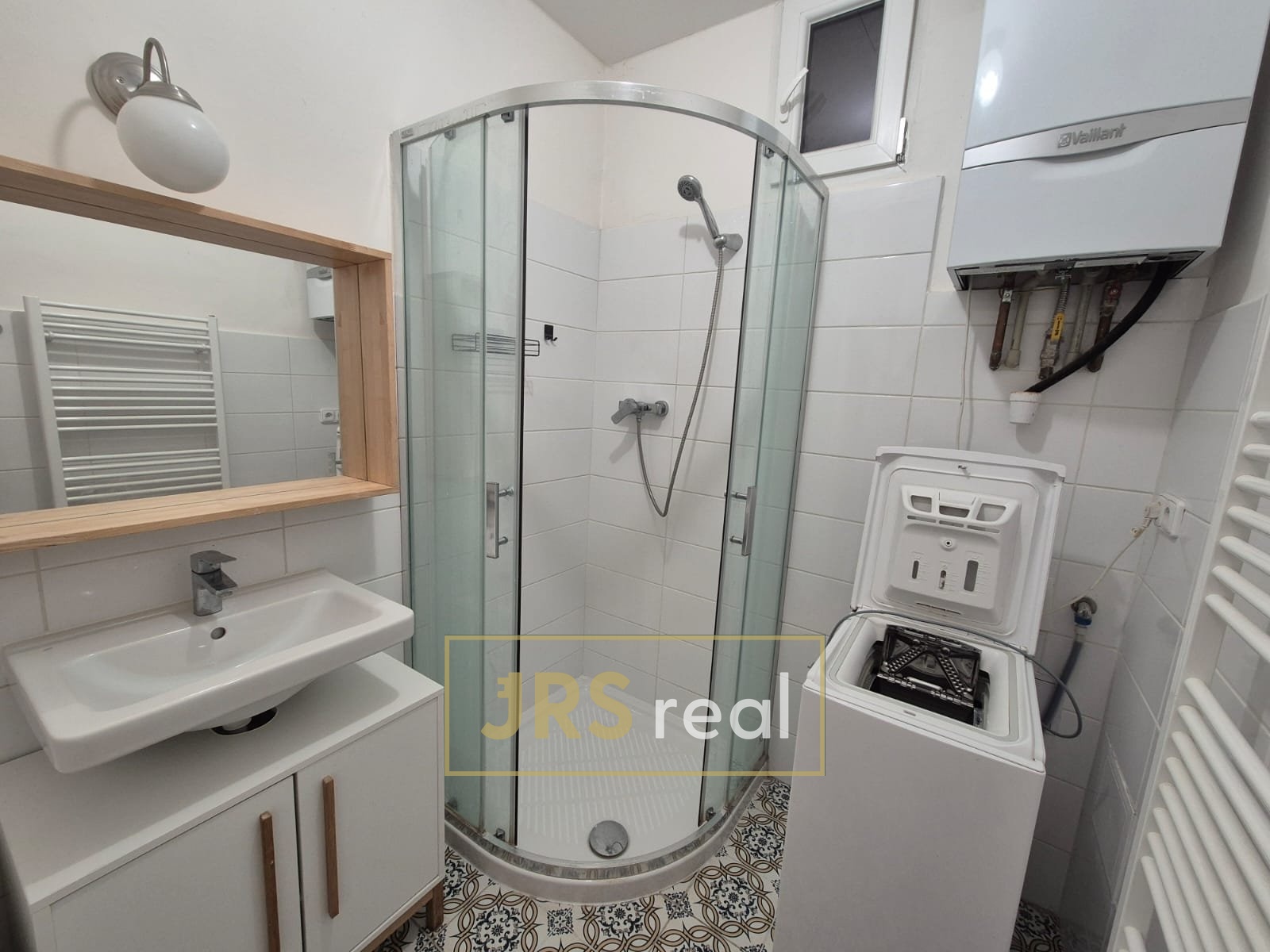 WhatsApp Image 2025-11-18 at 14.46.24 (4)