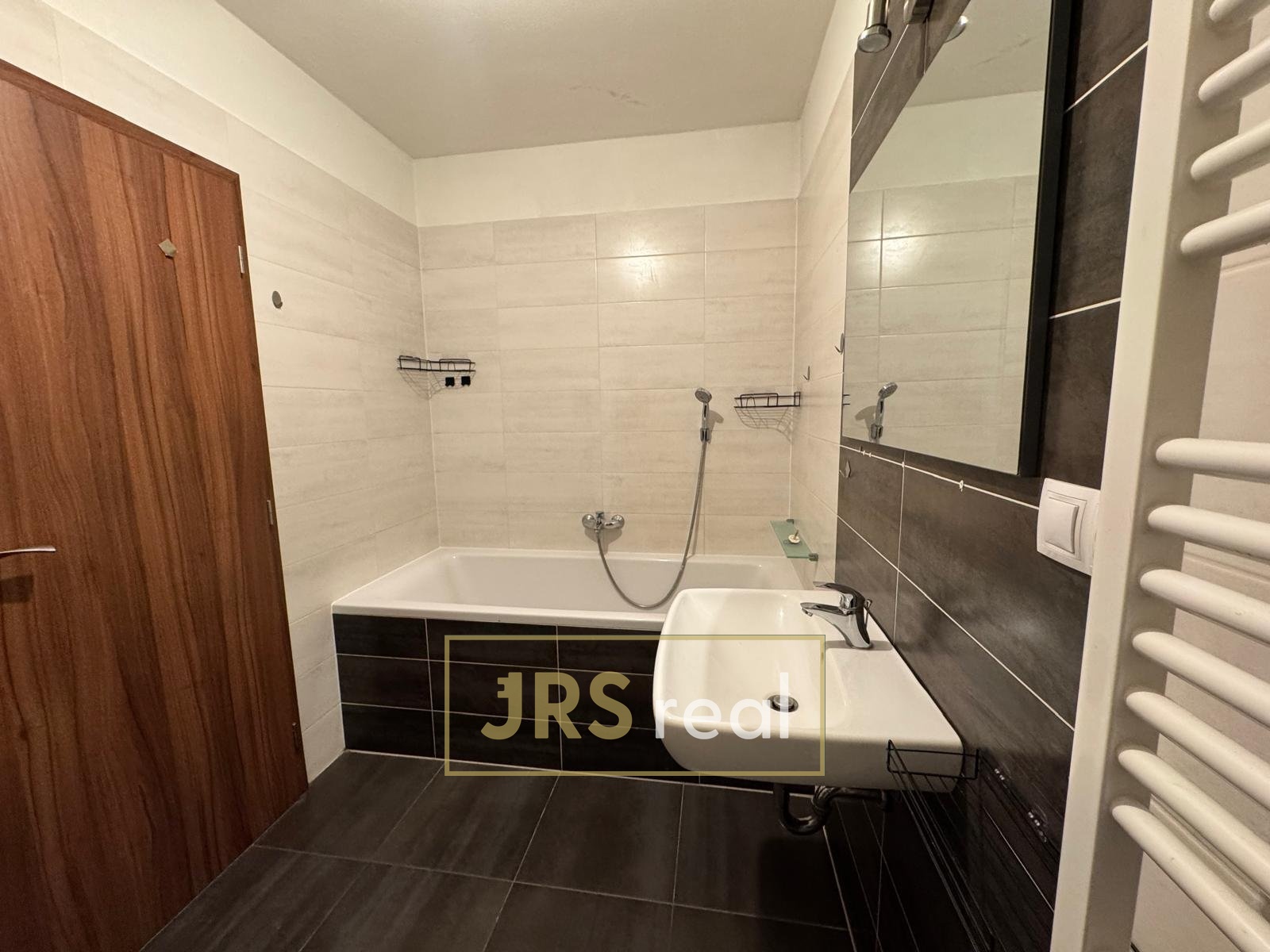 WhatsApp Image 2026-02-25 at 14.27.14 (12)